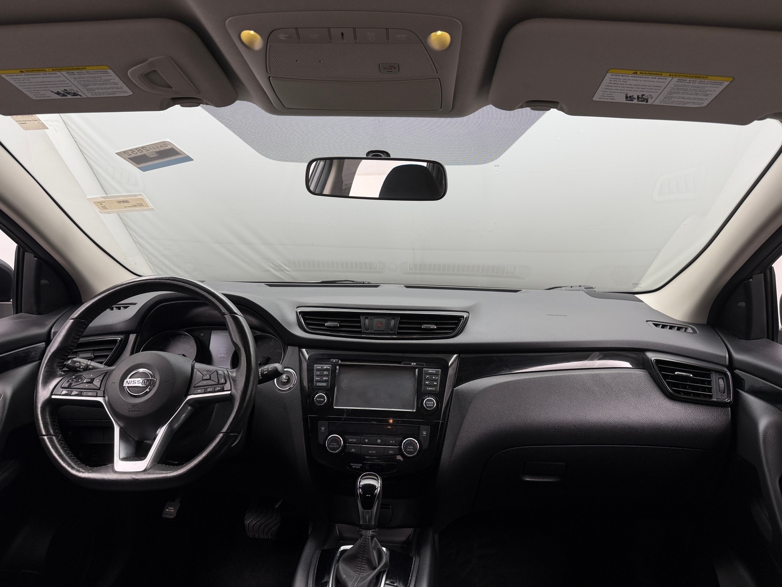 Thumbnail: 2018 Nissan Rogue Sport - 3