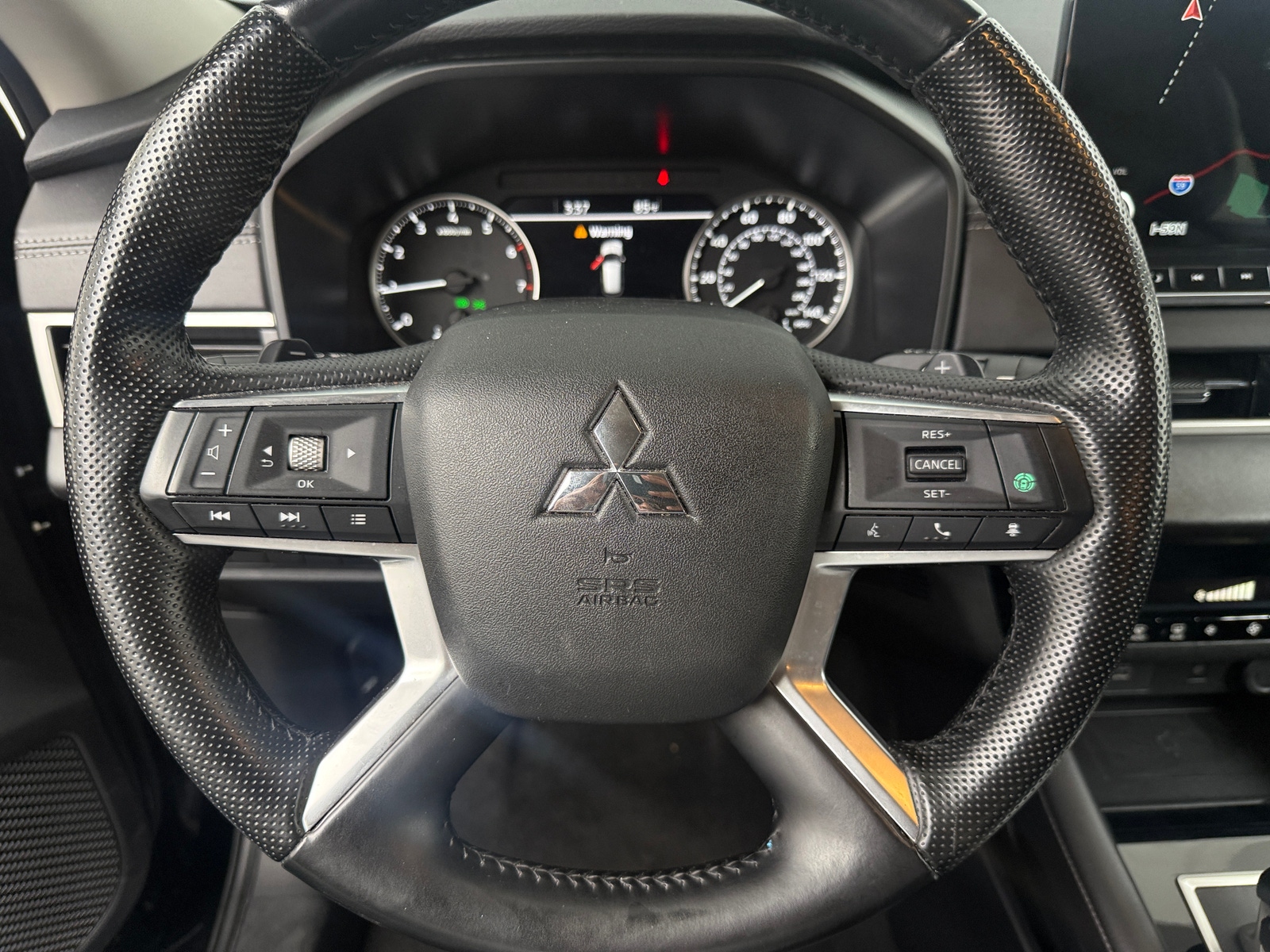 Thumbnail: 2024 Mitsubishi Outlander - 5