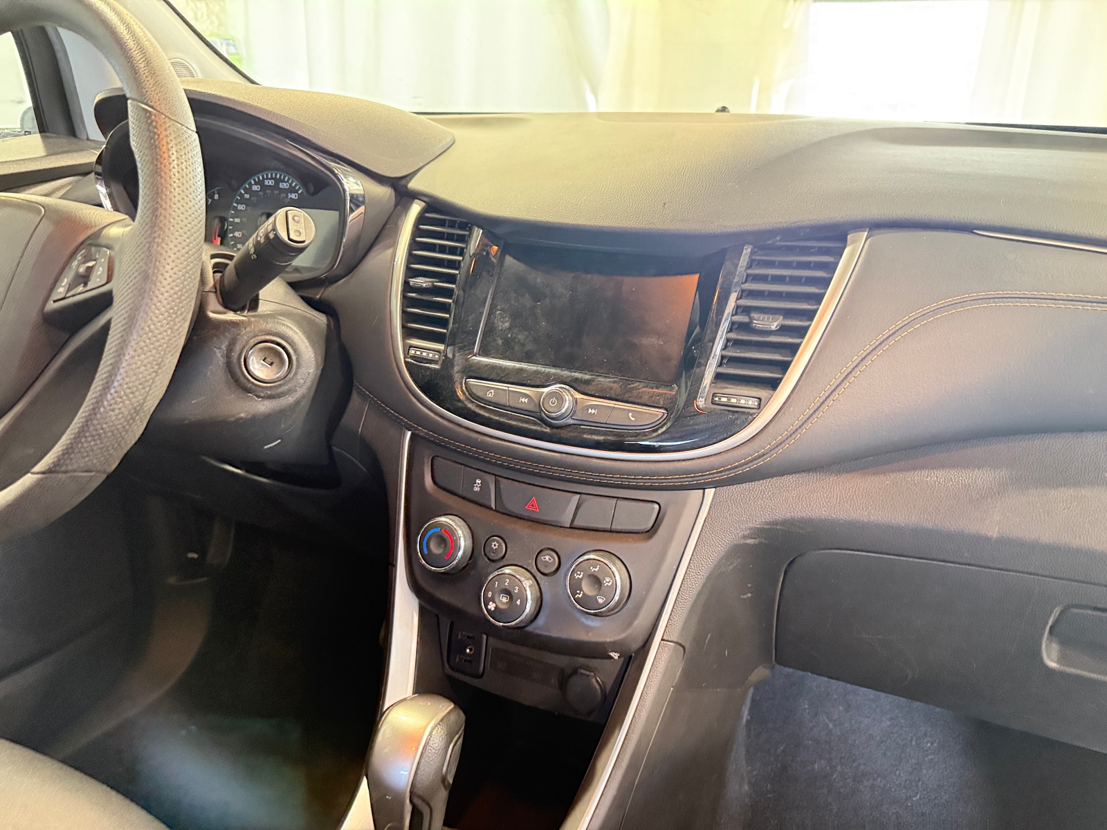 Thumbnail: 2021 Chevrolet Trax - 4