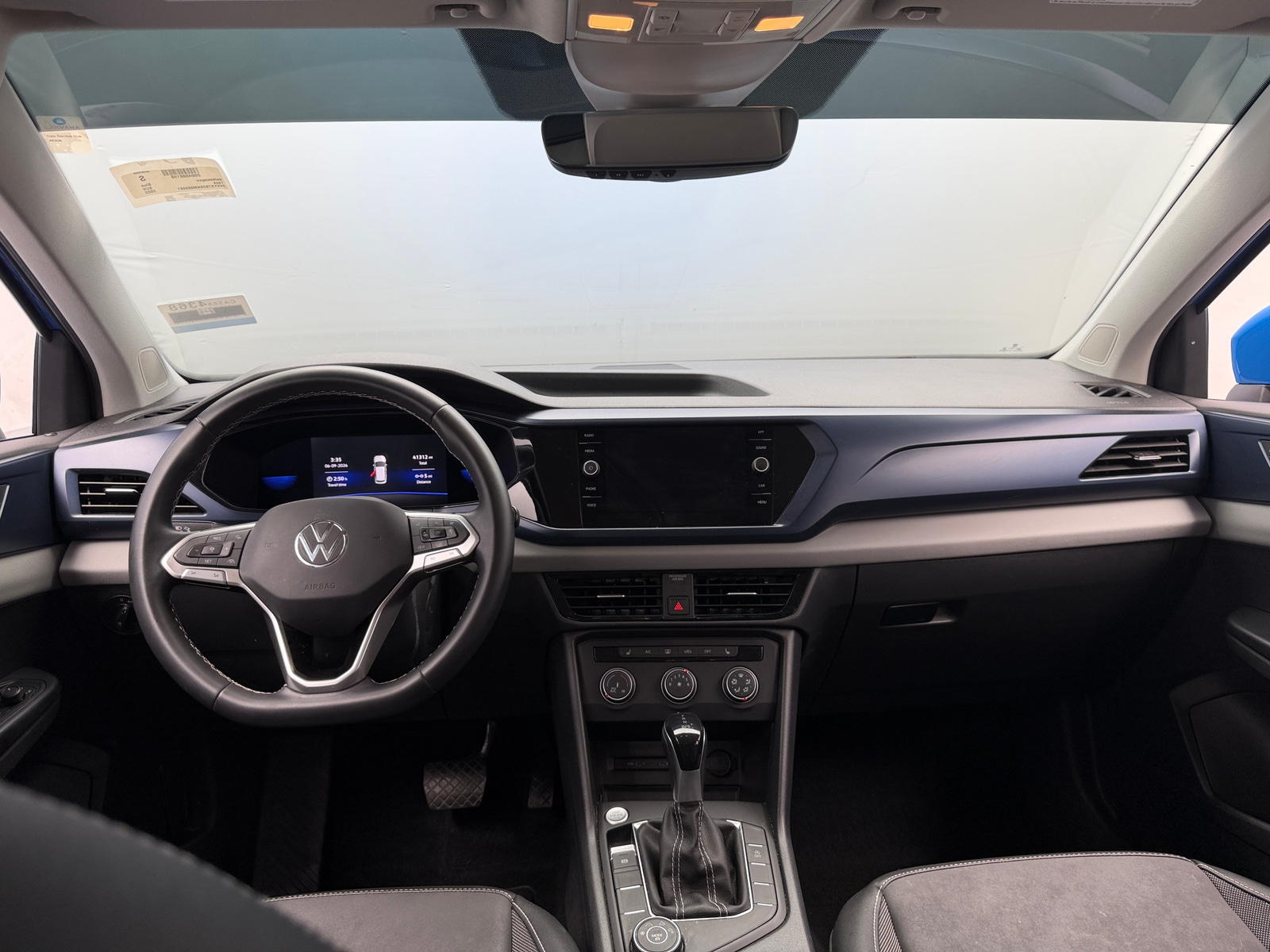 Thumbnail: 2022 Volkswagen Taos - 3
