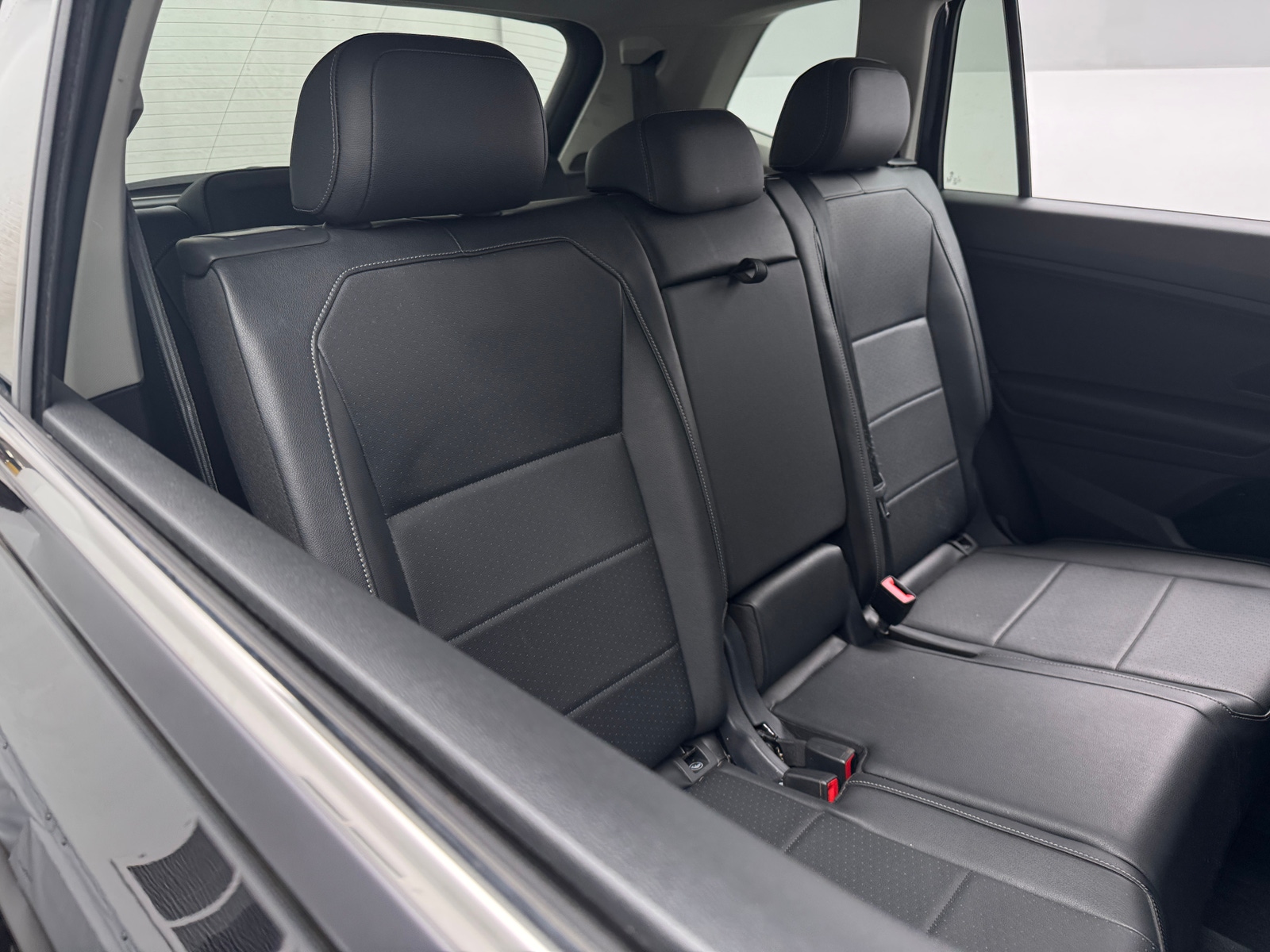 Thumbnail: 2019 Volkswagen Tiguan - 5