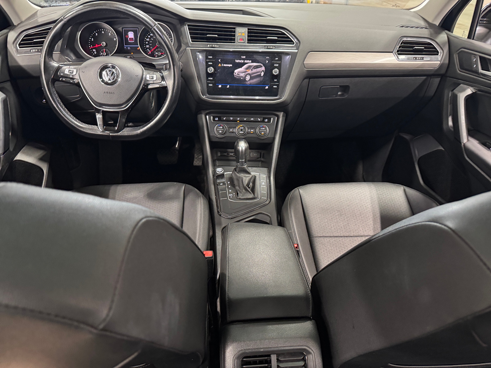 Thumbnail: 2019 Volkswagen Tiguan - 2