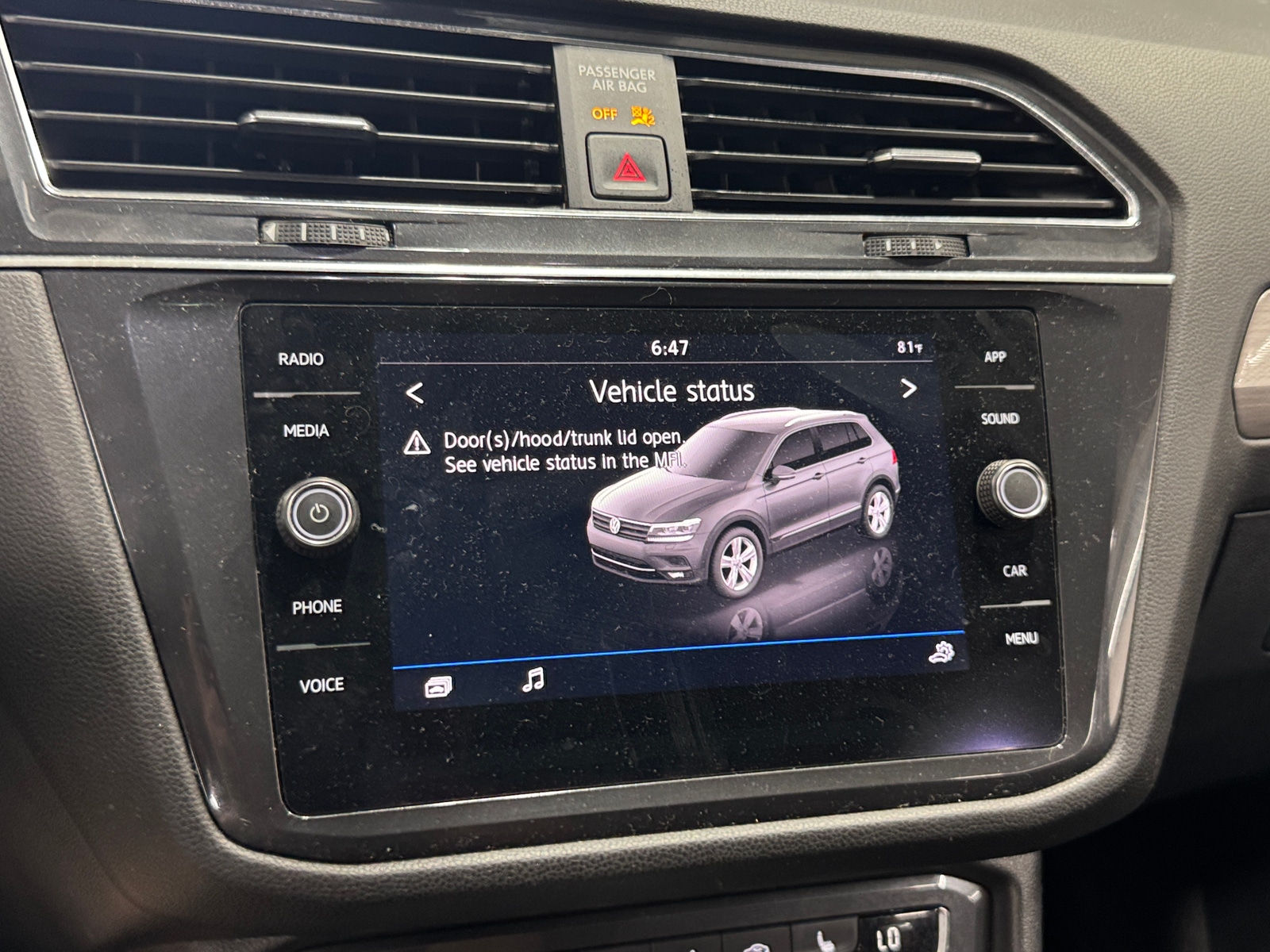 Thumbnail: 2019 Volkswagen Tiguan - 3