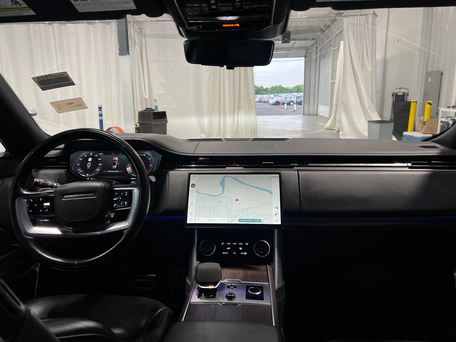 Thumbnail: 2023 Land Rover Range Rover - 2