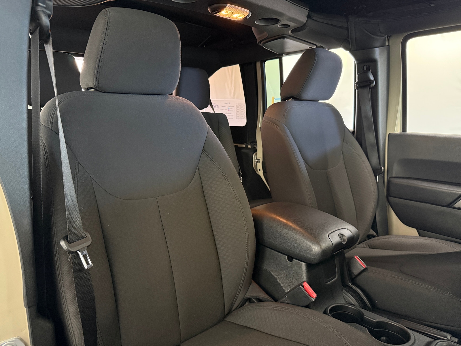 Thumbnail: 2017 Jeep Wrangler - 2