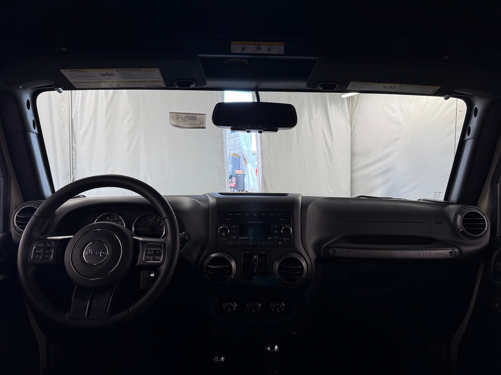 Thumbnail: 2017 Jeep Wrangler - 3