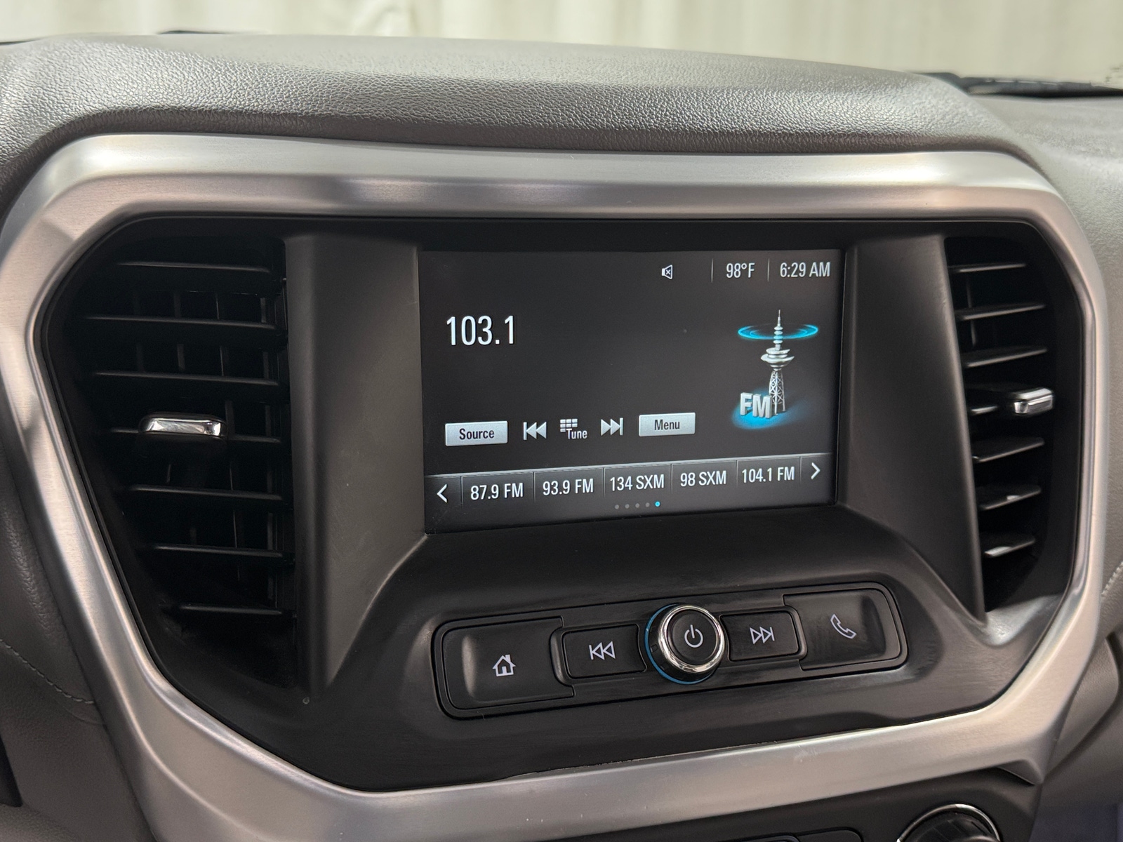 Thumbnail: 2018 GMC Acadia - 4