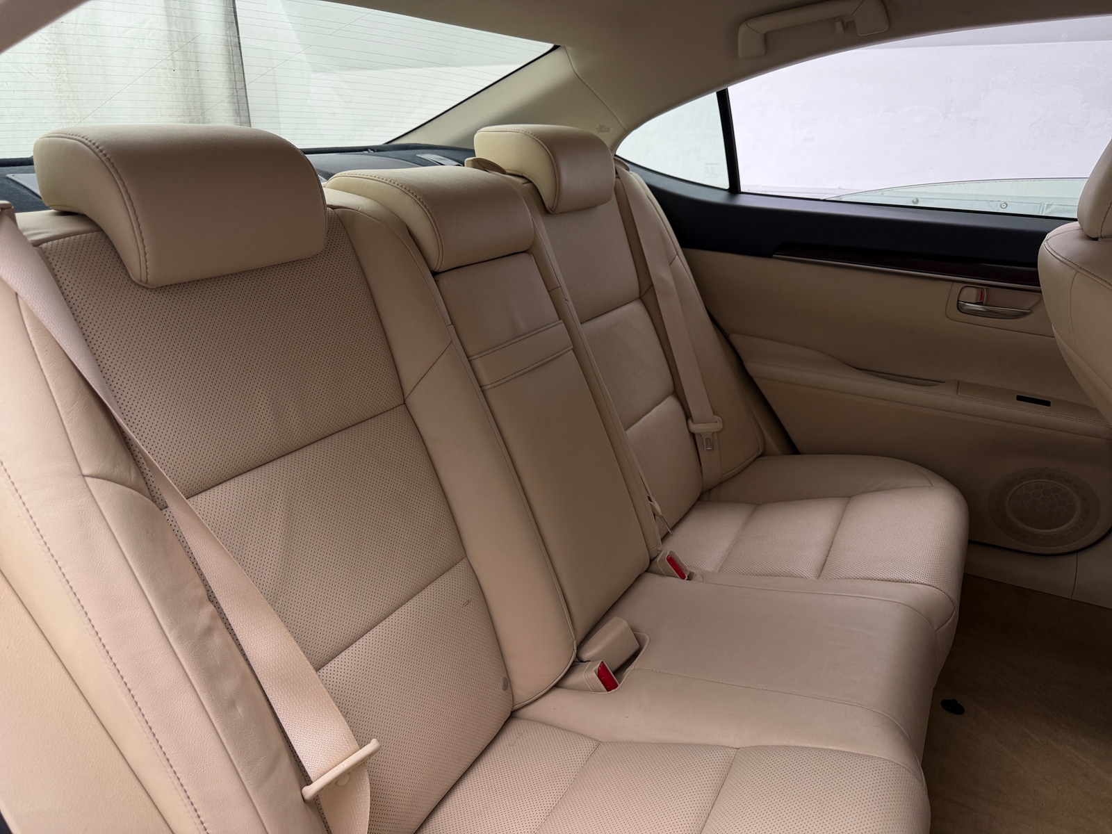 Thumbnail: 2015 Lexus ES - 5
