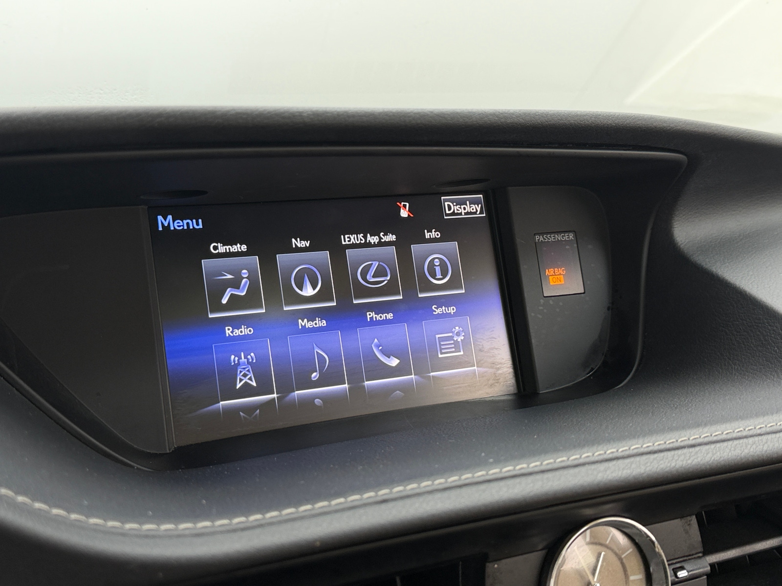 Thumbnail: 2015 Lexus ES - 3
