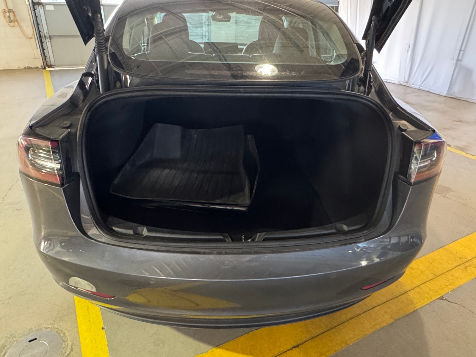 Thumbnail: 2022 Tesla Model 3 - 6