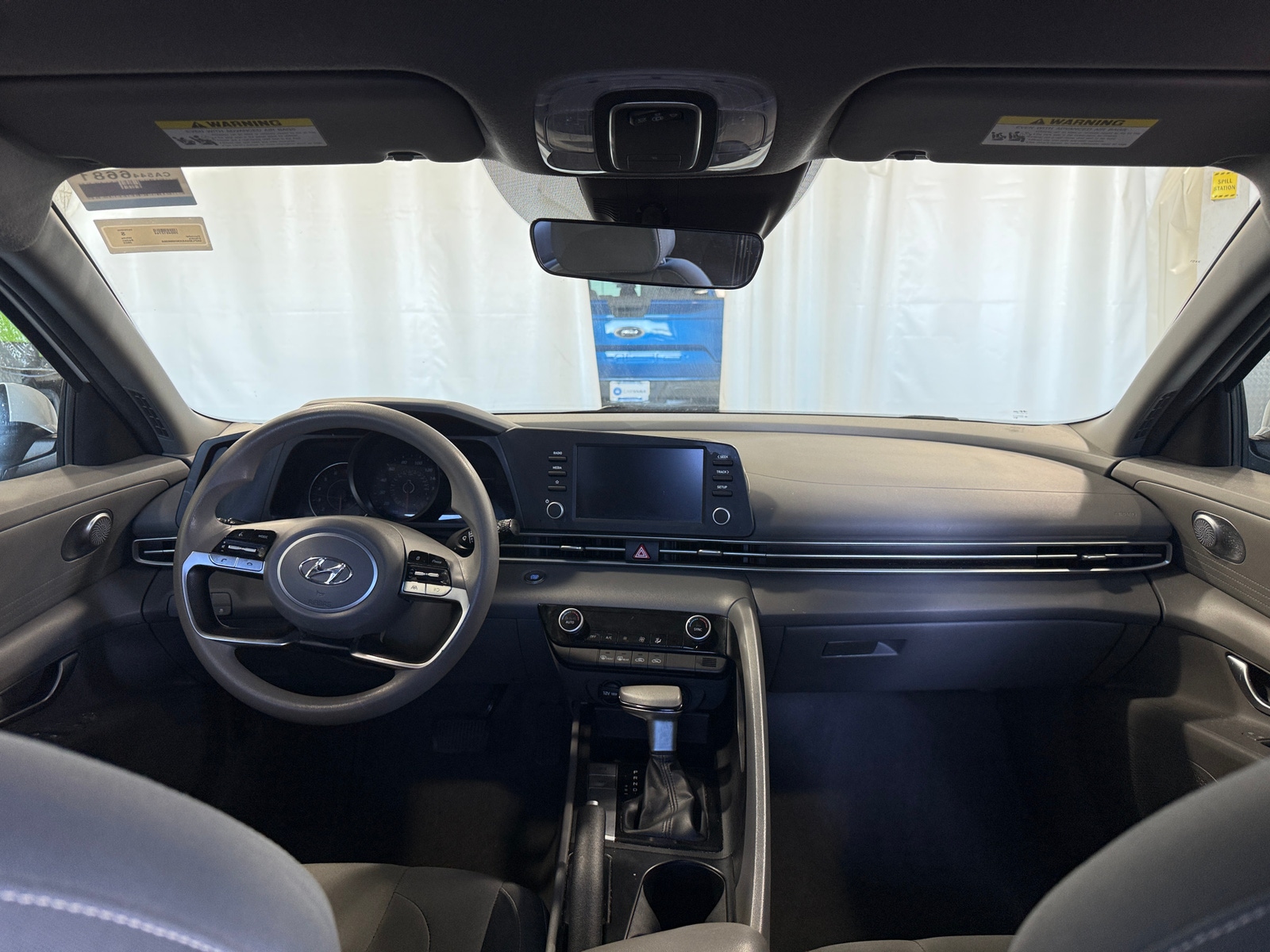 Thumbnail: 2022 Hyundai Elantra - 3