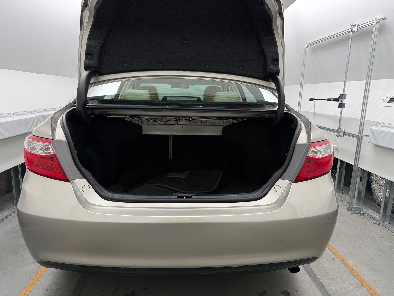 Thumbnail: 2016 Toyota Camry - 7