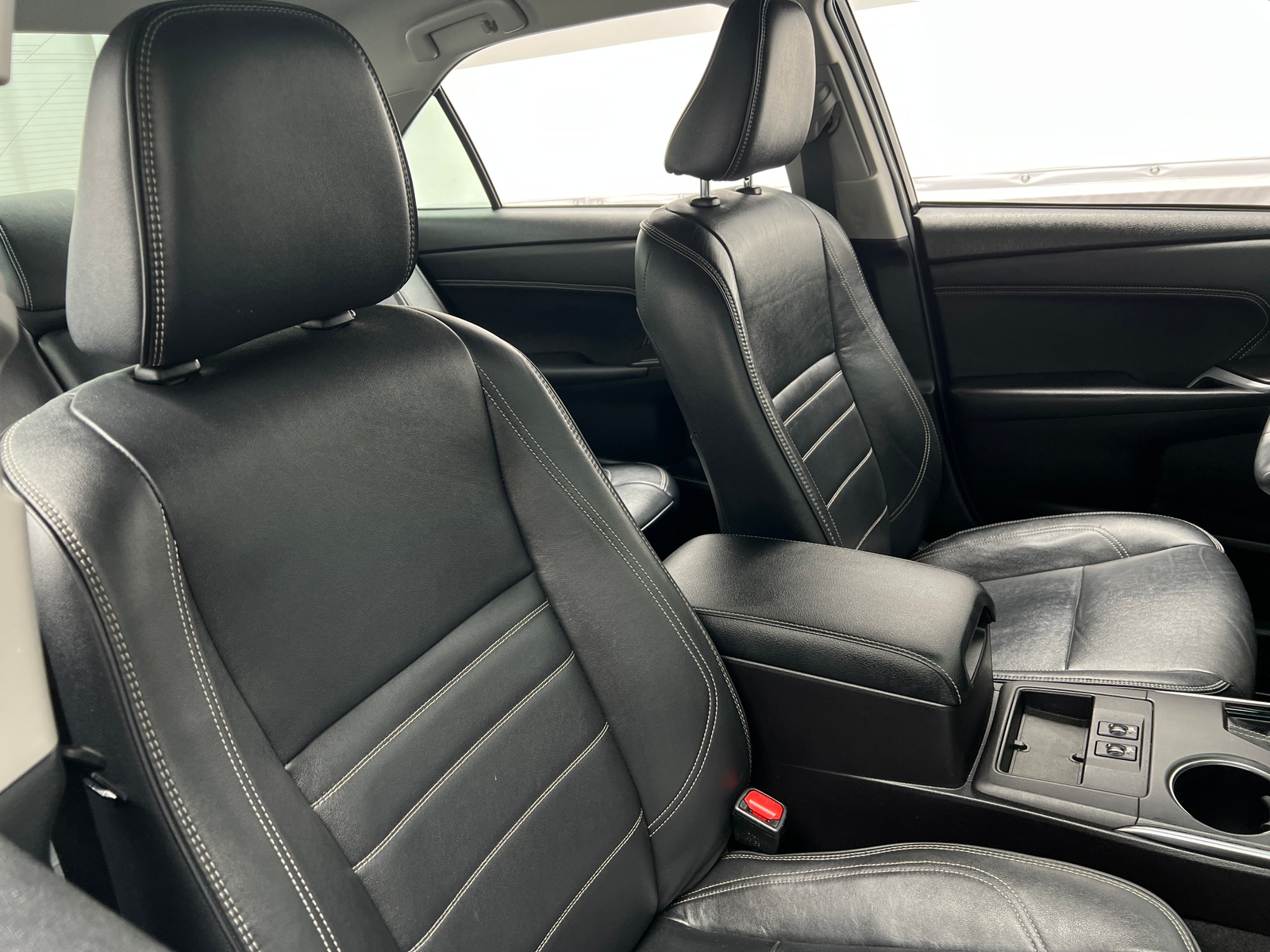 Thumbnail: 2017 Toyota Camry - 2