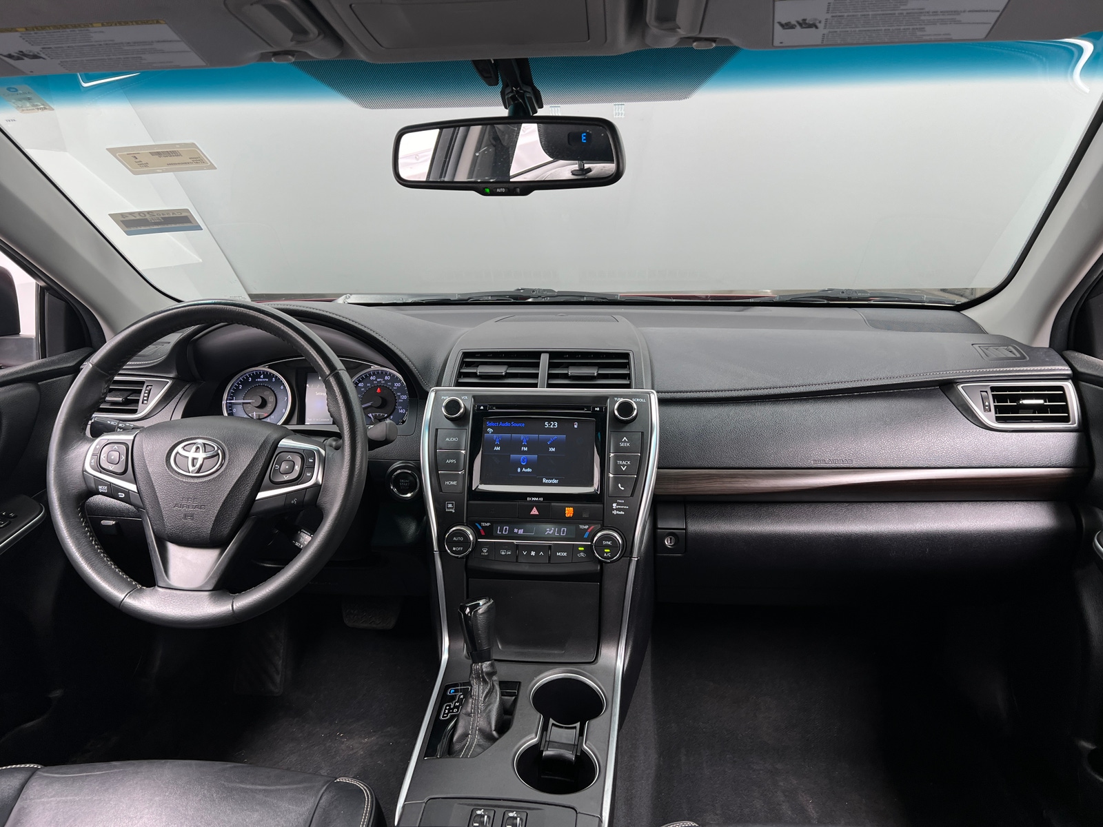 Thumbnail: 2017 Toyota Camry - 3