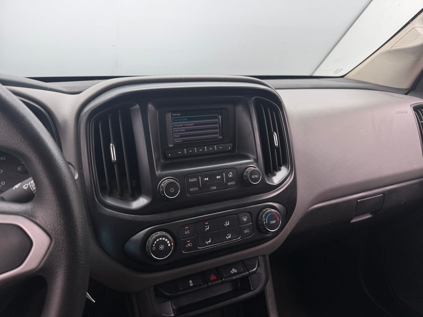 Thumbnail: 2016 Chevrolet Colorado - 4