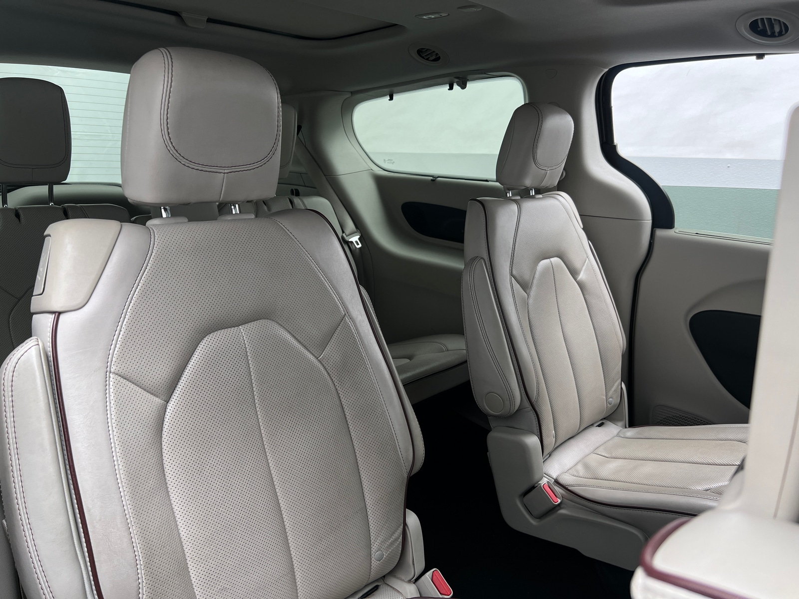 Thumbnail: 2020 Chrysler Pacifica - 5