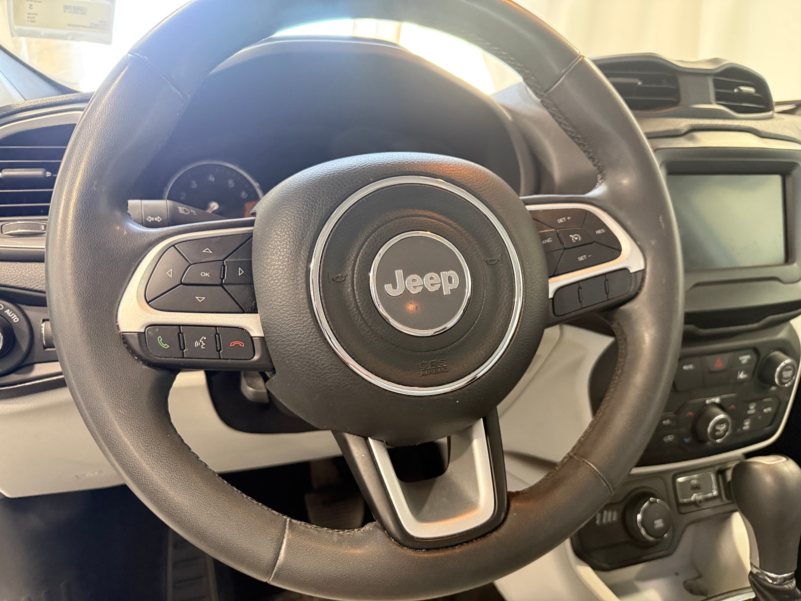 Thumbnail: 2021 Jeep Renegade - 5