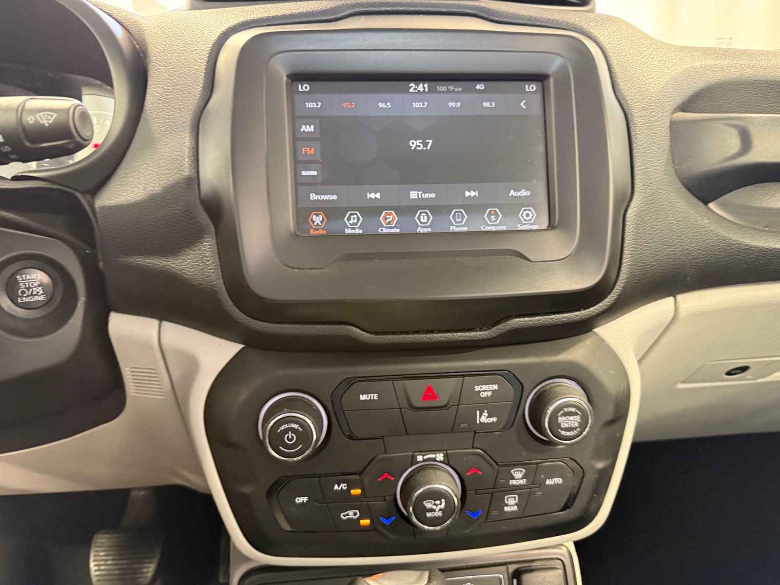 Thumbnail: 2021 Jeep Renegade - 4