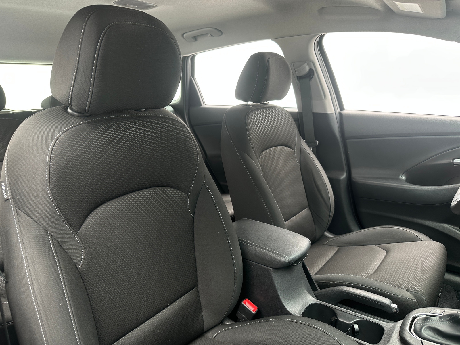 Thumbnail: 2020 Hyundai Elantra - 2