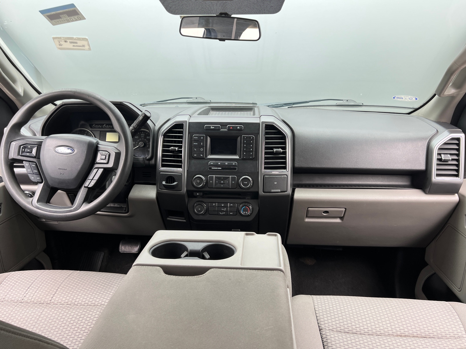Thumbnail: 2018 Ford Econoline - 3
