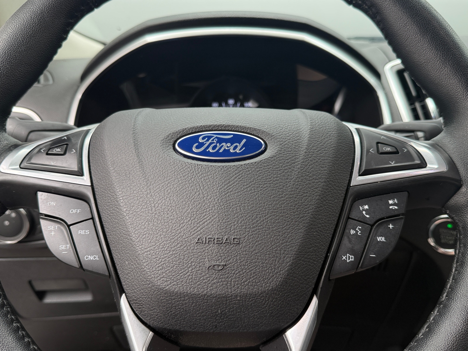 Thumbnail: 2016 Ford Edge - 4