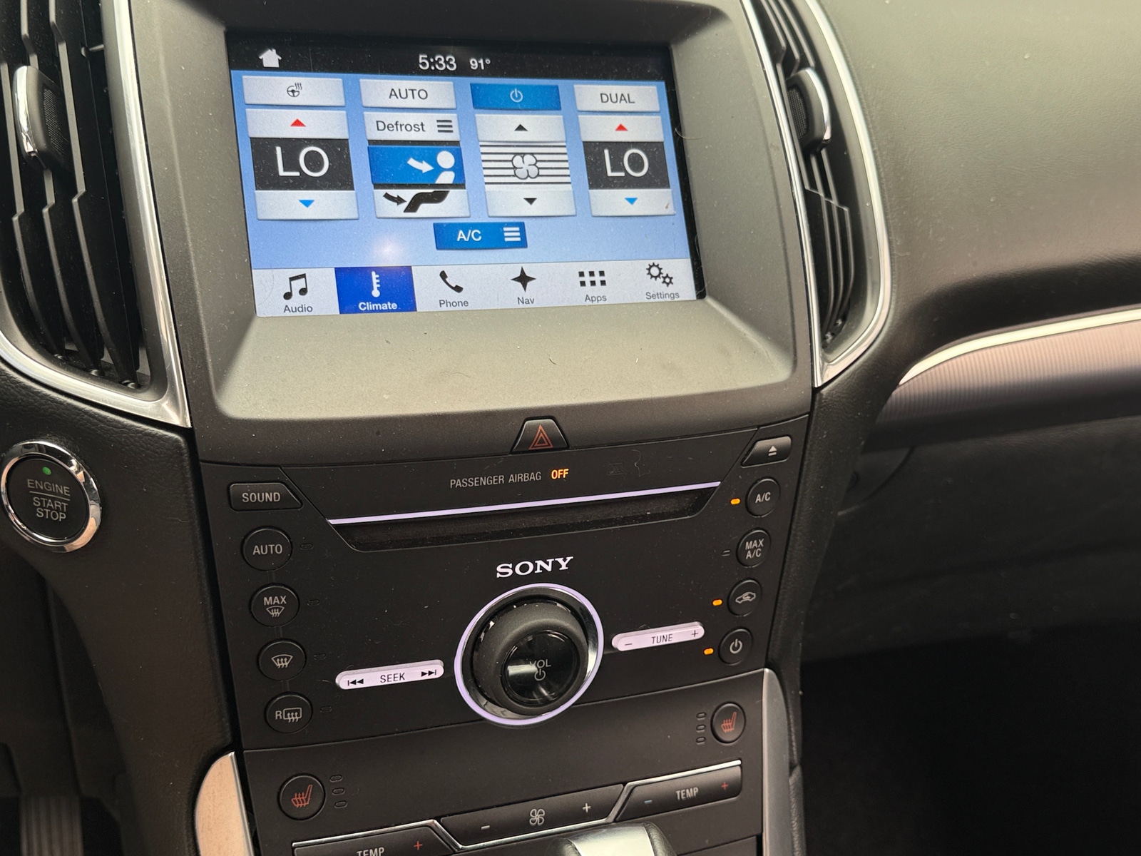 Thumbnail: 2016 Ford Edge - 3