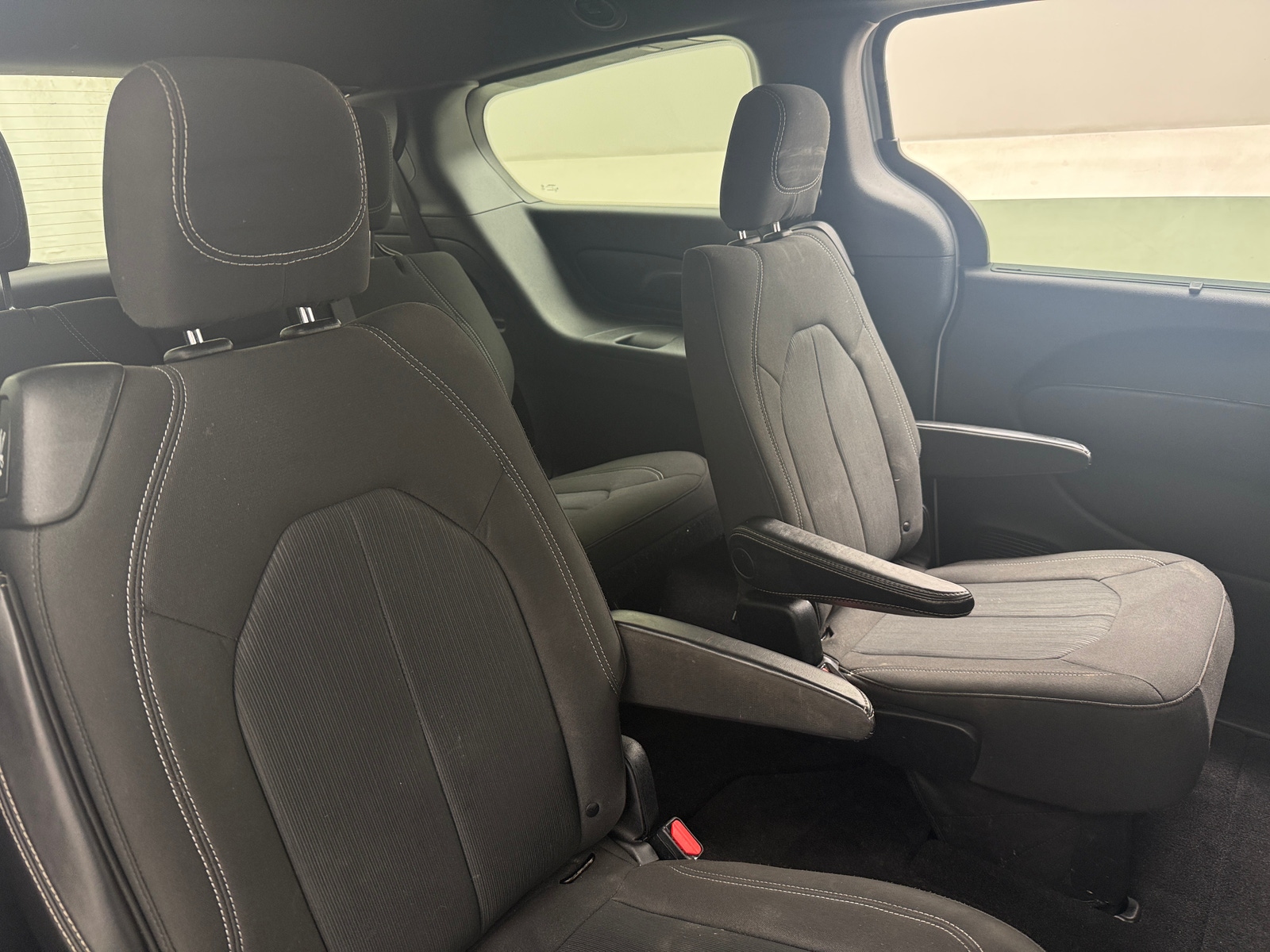 Thumbnail: 2019 Chrysler Pacifica - 6