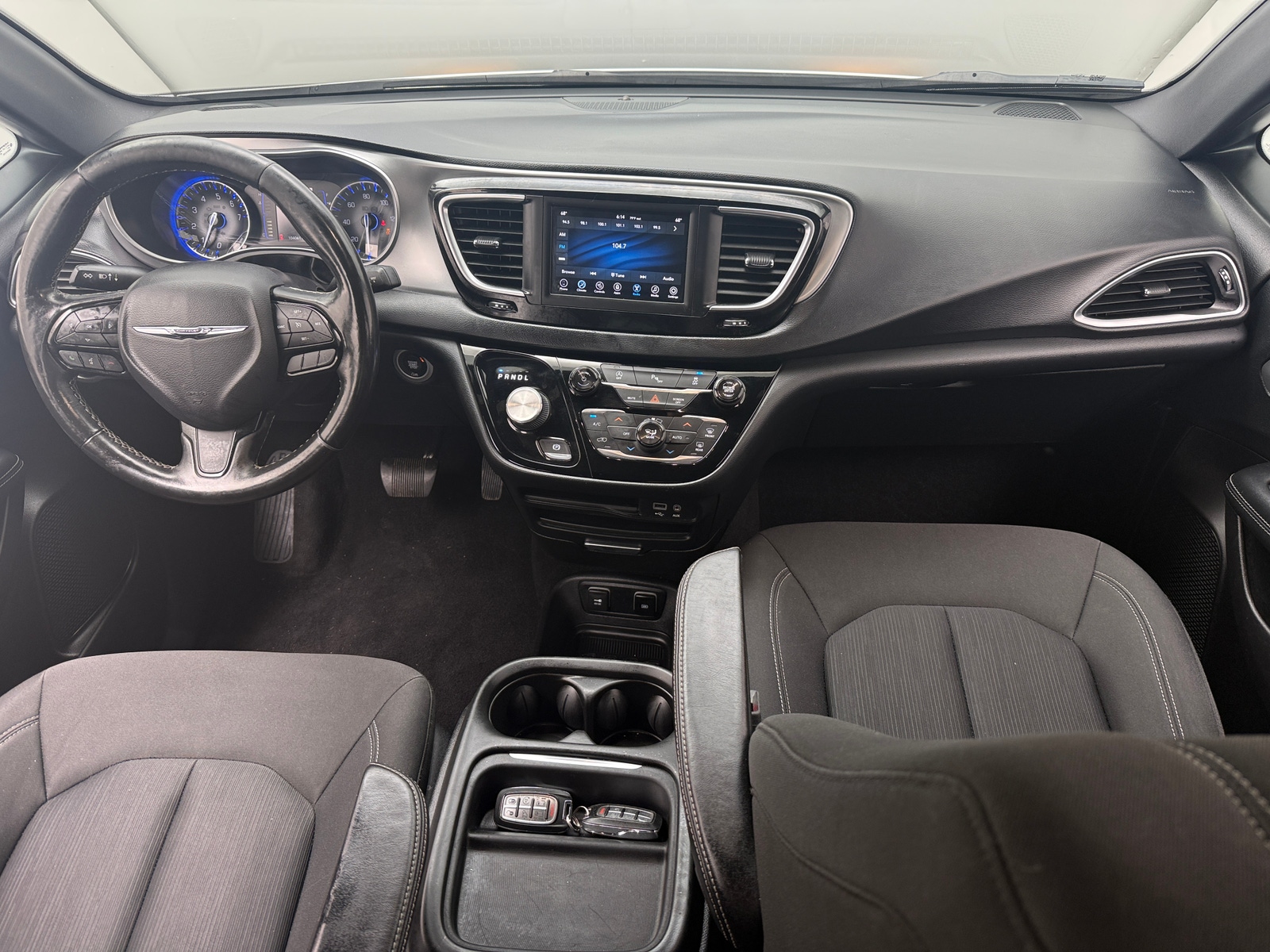 Thumbnail: 2019 Chrysler Pacifica - 3