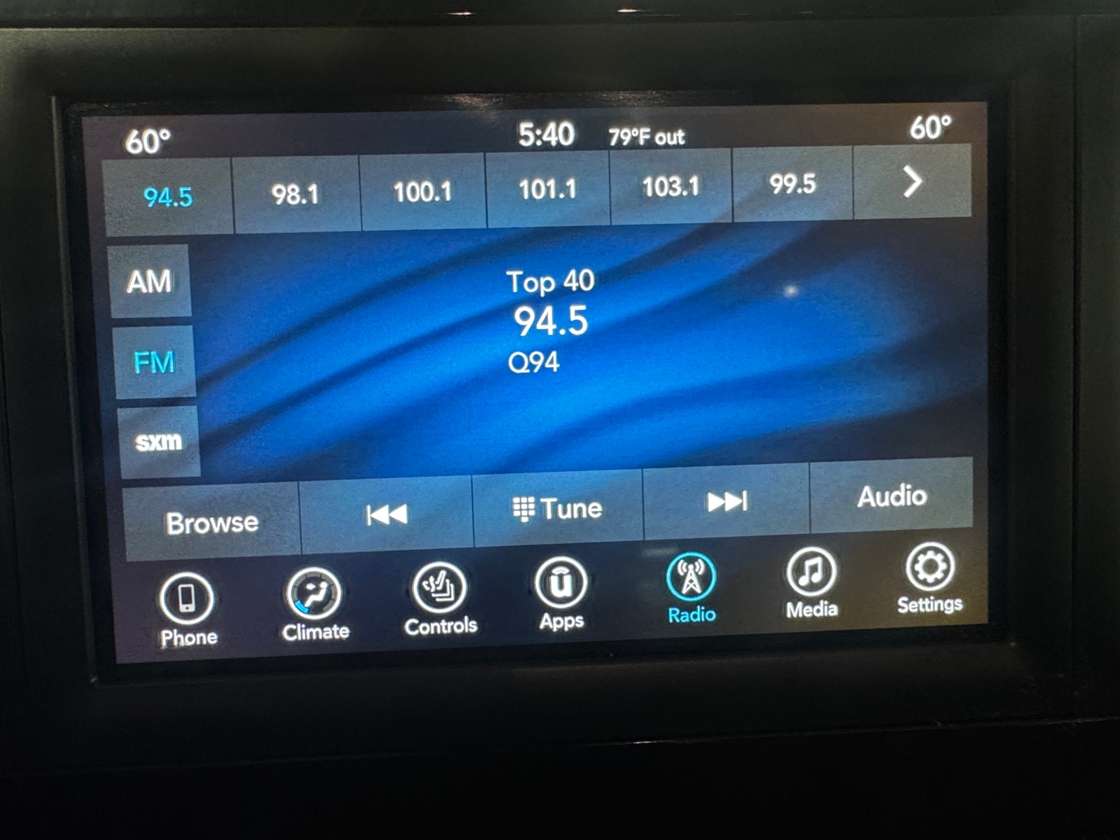 Thumbnail: 2019 Chrysler Pacifica - 4