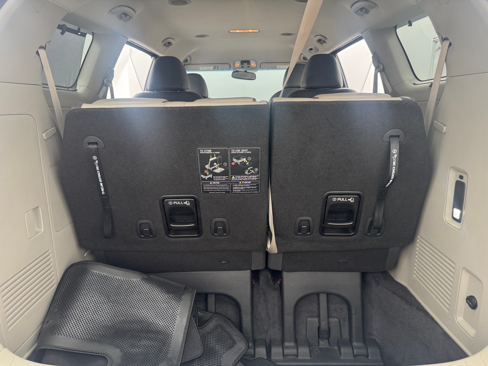 Thumbnail: 2016 Kia Sedona - 6