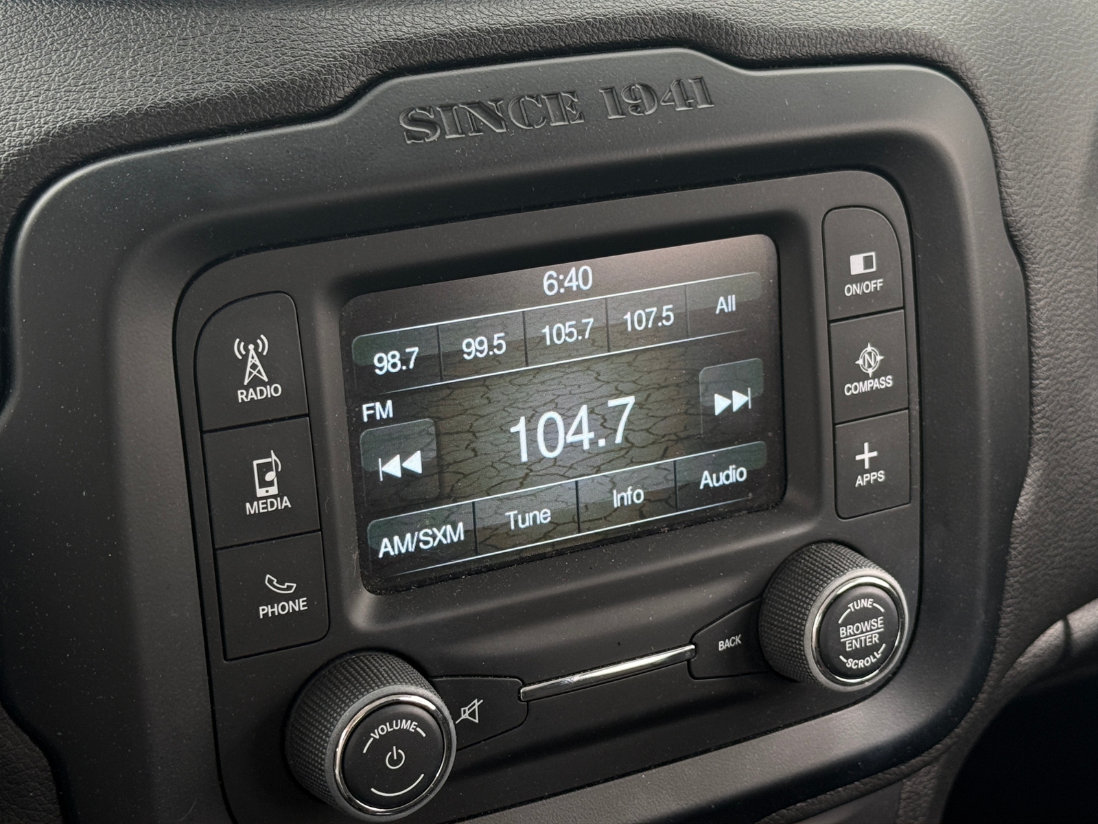 Thumbnail: 2017 Jeep Renegade - 4