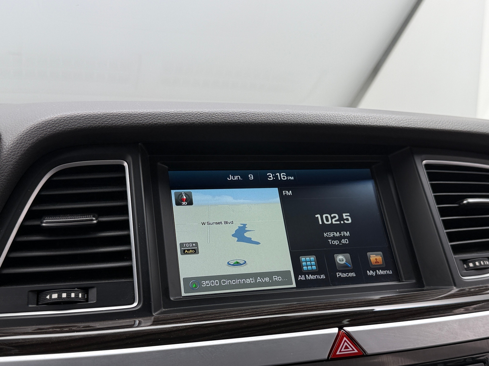 Thumbnail: 2015 Hyundai Genesis - 3