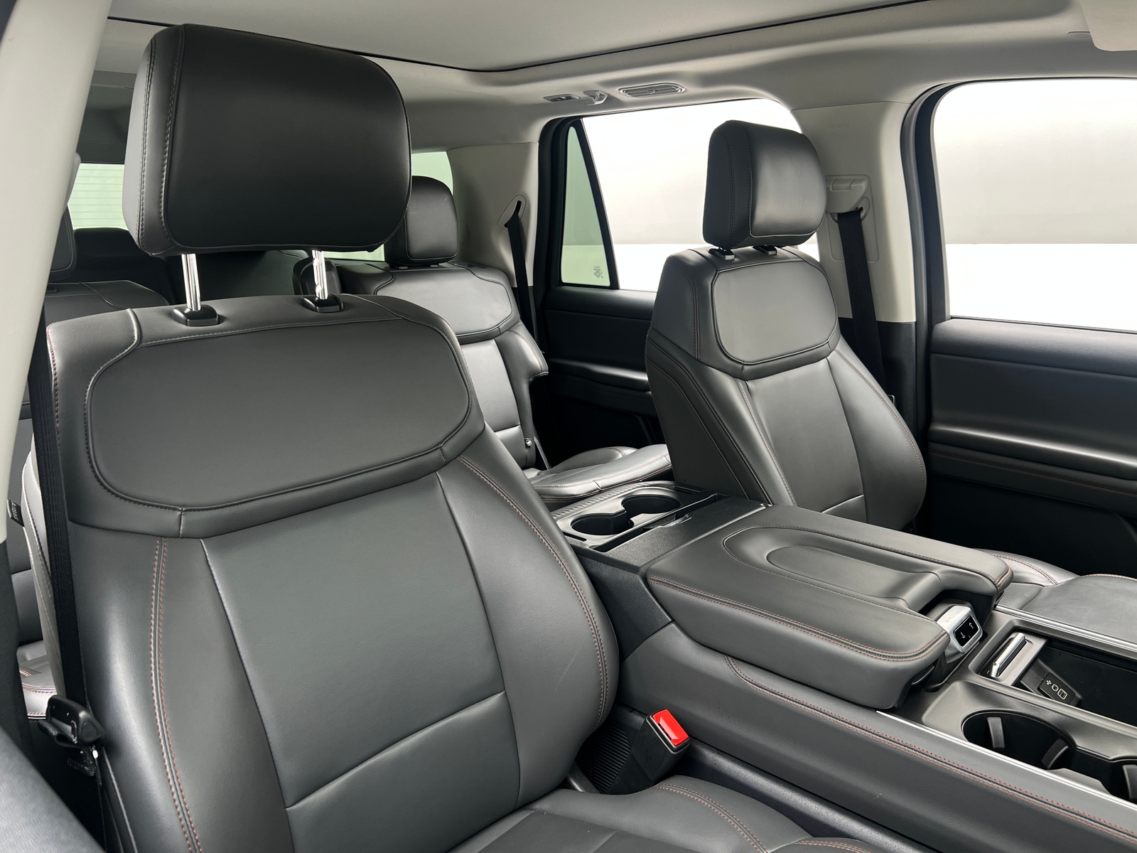 Thumbnail: 2025 Ford Expedition MAX - 2