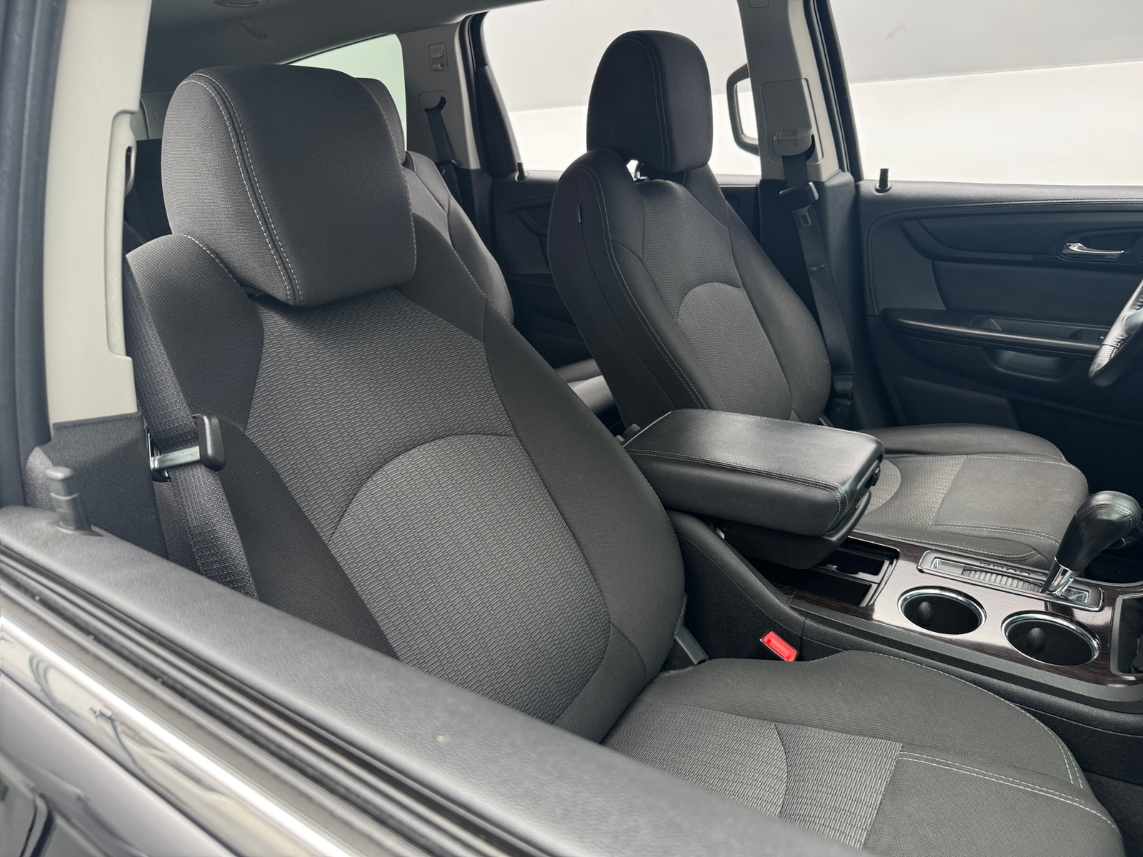 Thumbnail: 2016 Chevrolet Traverse - 2