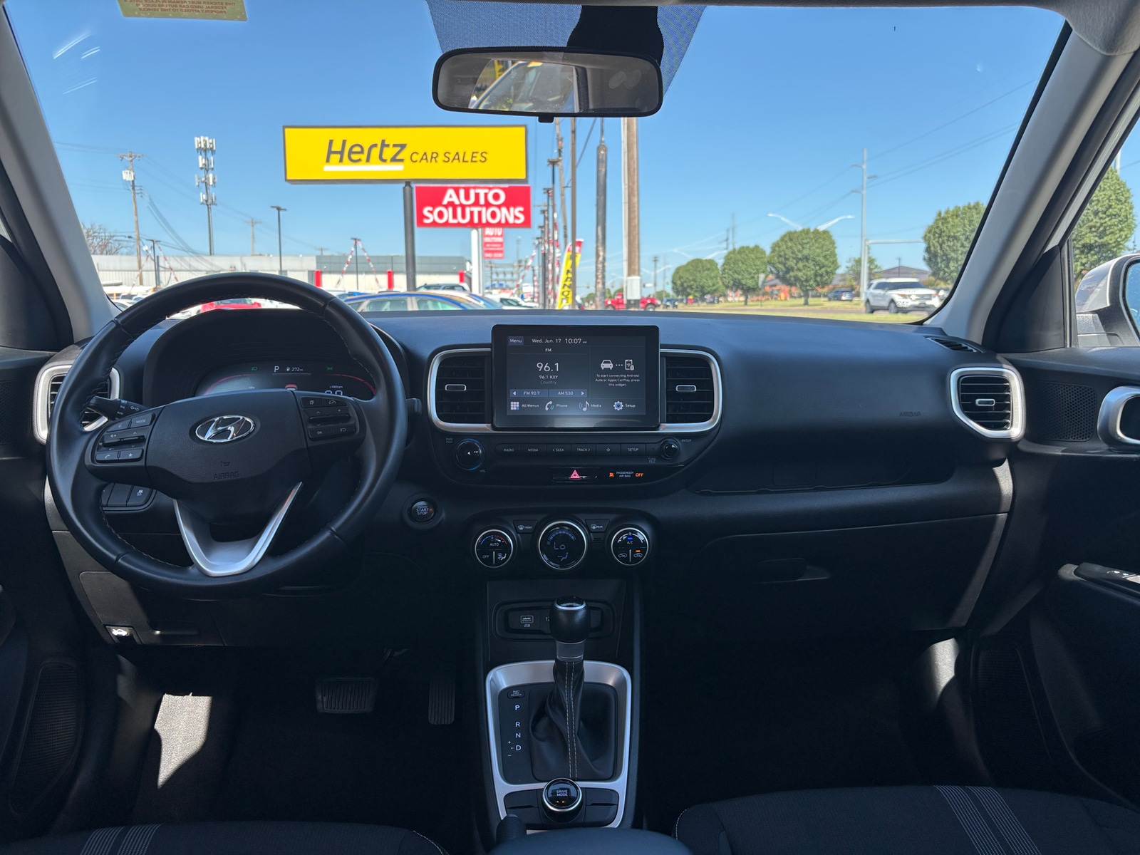 Thumbnail: 2025 Hyundai Venue - 3