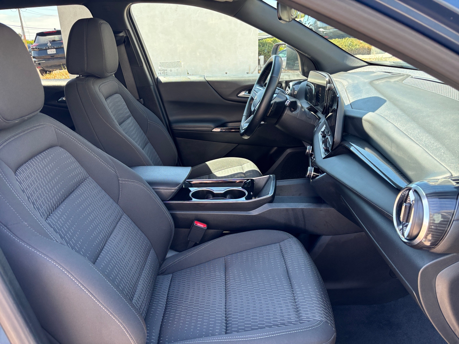 Thumbnail: 2025 Chevrolet Equinox - 2