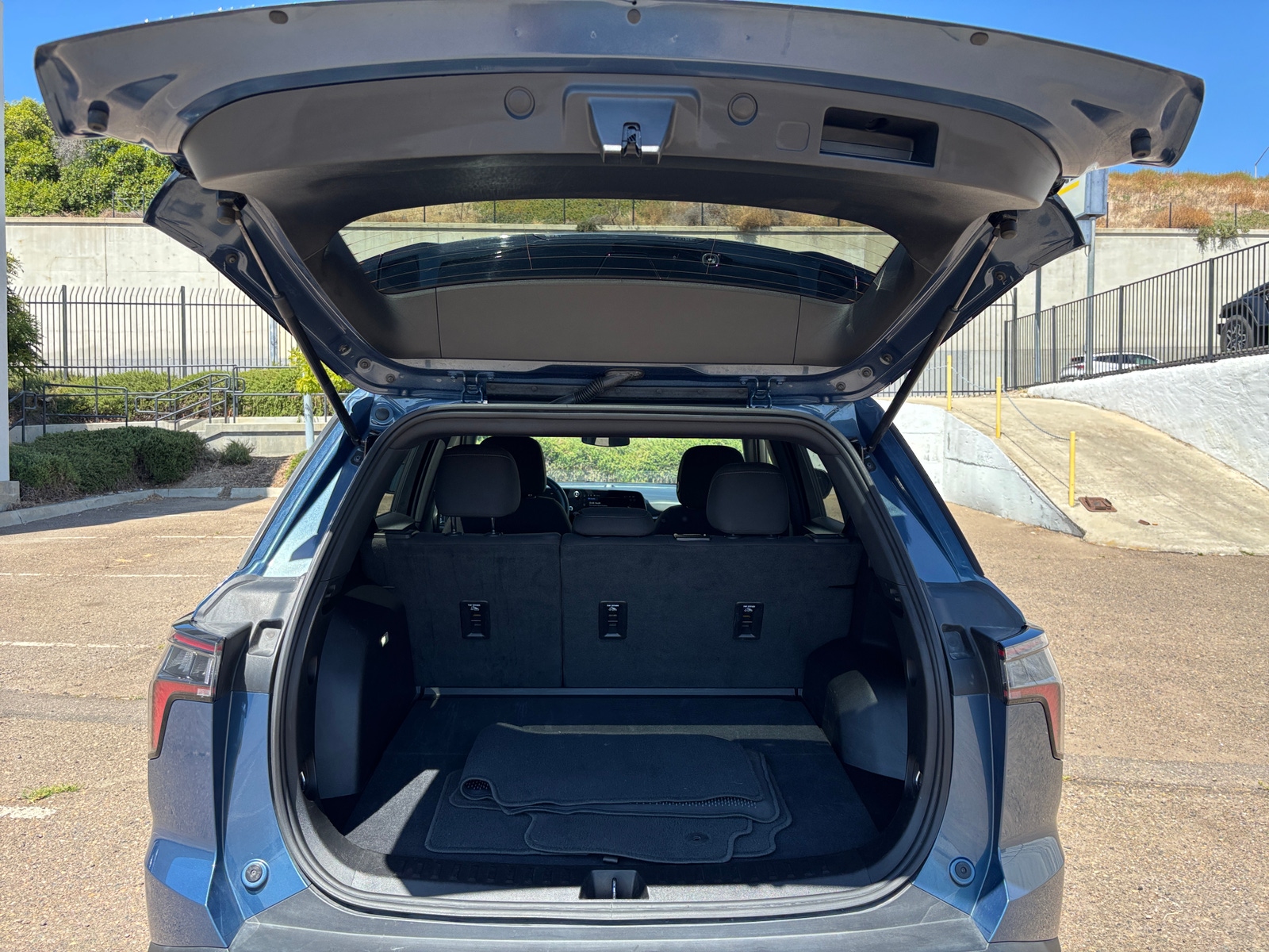Thumbnail: 2025 Chevrolet Equinox - 6