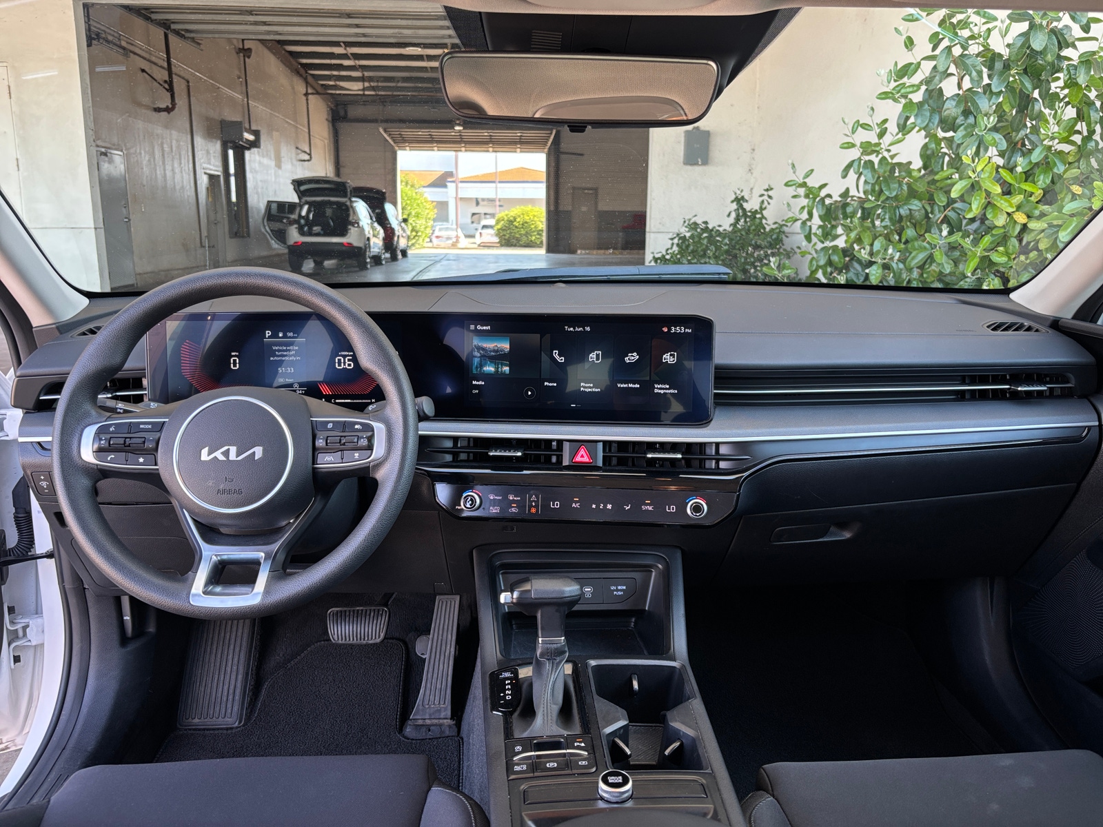 Thumbnail: 2025 Kia K5 - 3