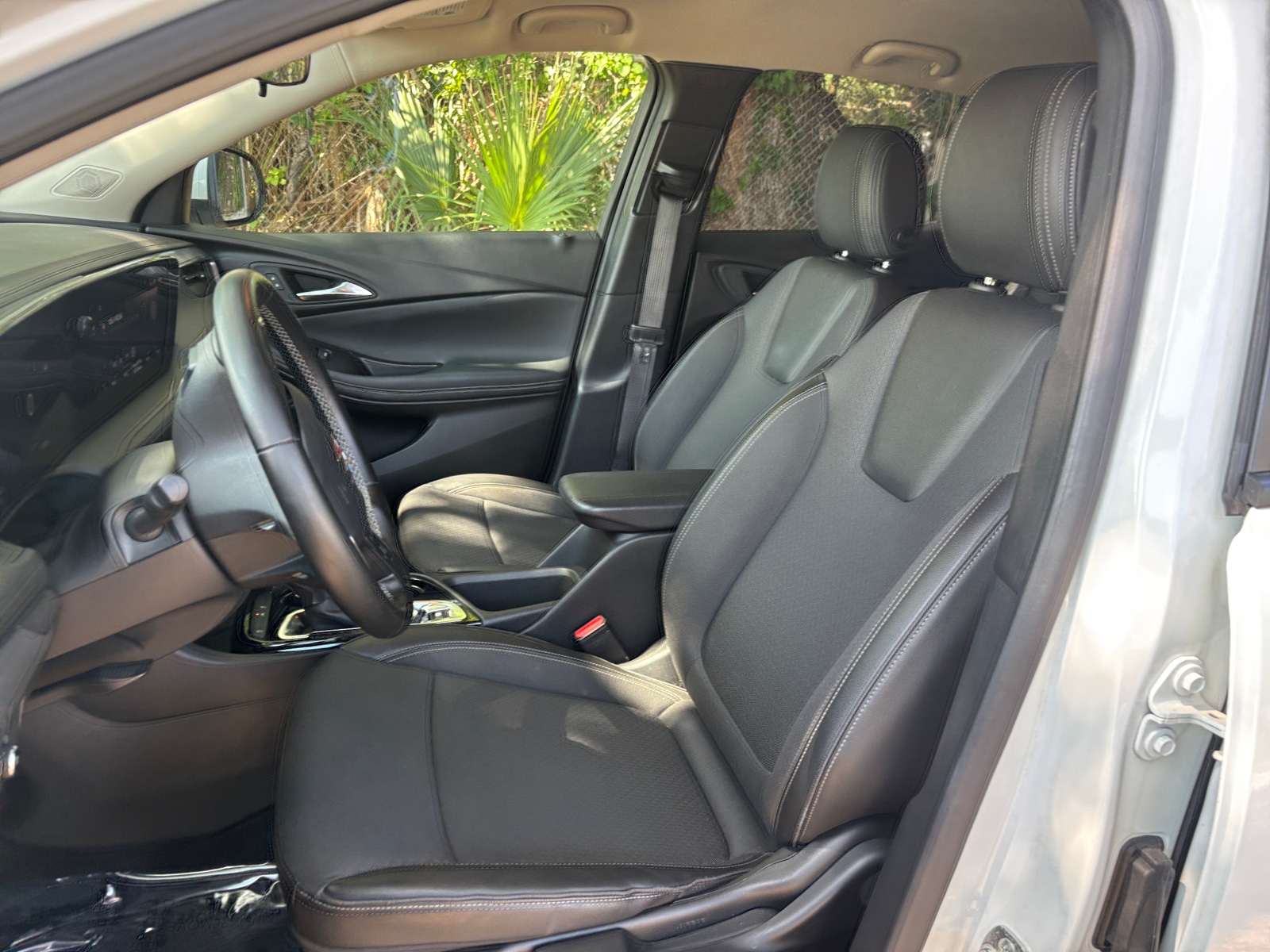 Thumbnail: 2025 Buick Encore GX - 2