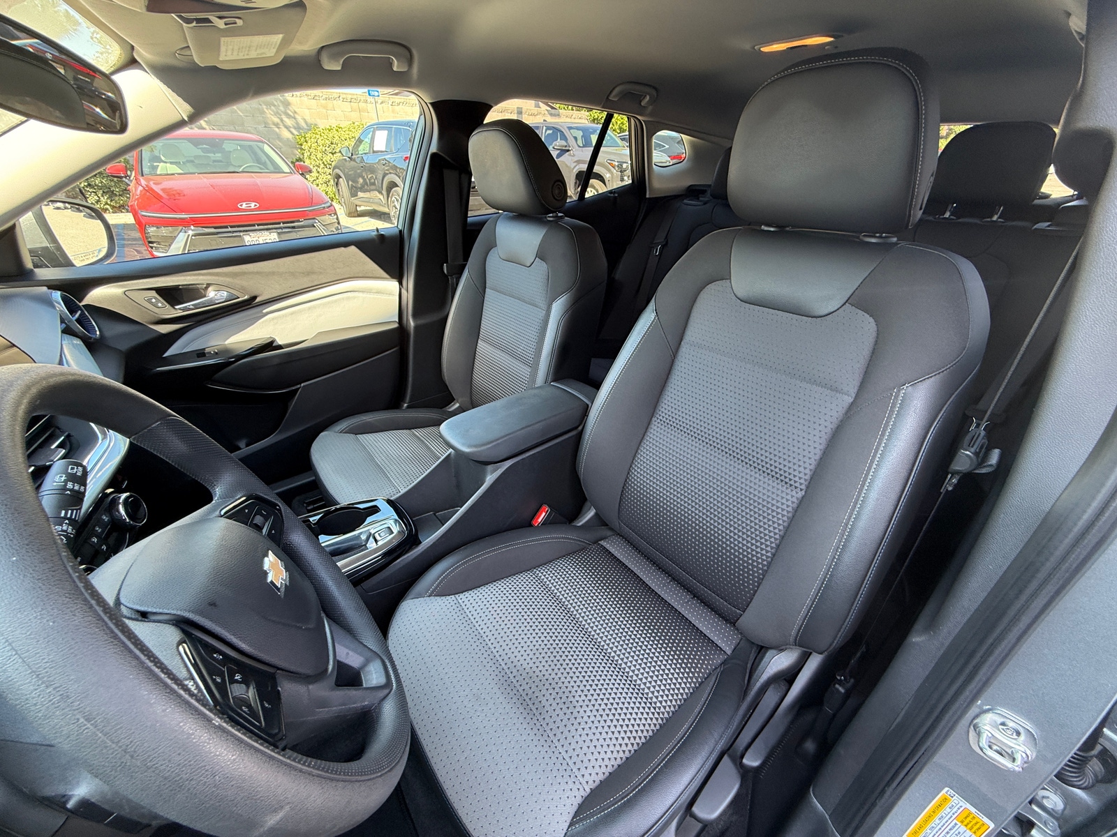 Thumbnail: 2025 Chevrolet Trax - 2