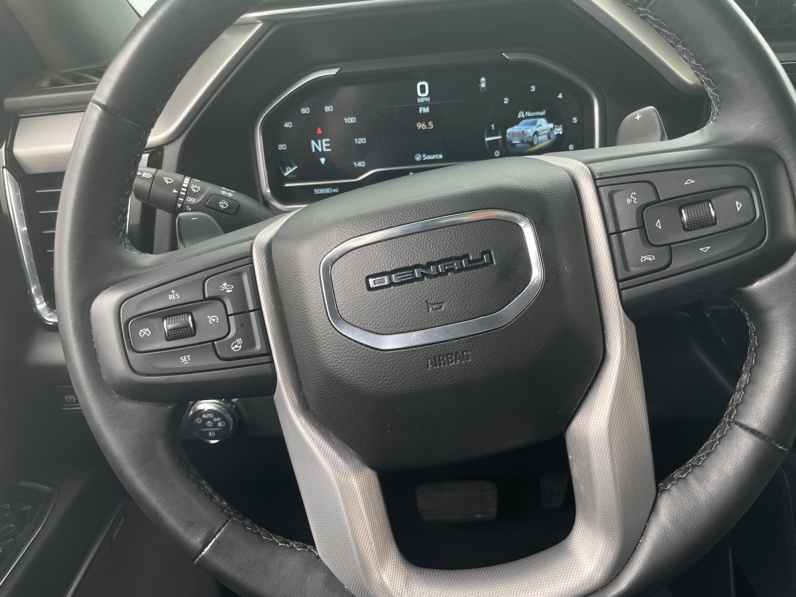 Thumbnail: 2023 GMC Sierra 1500 - 4