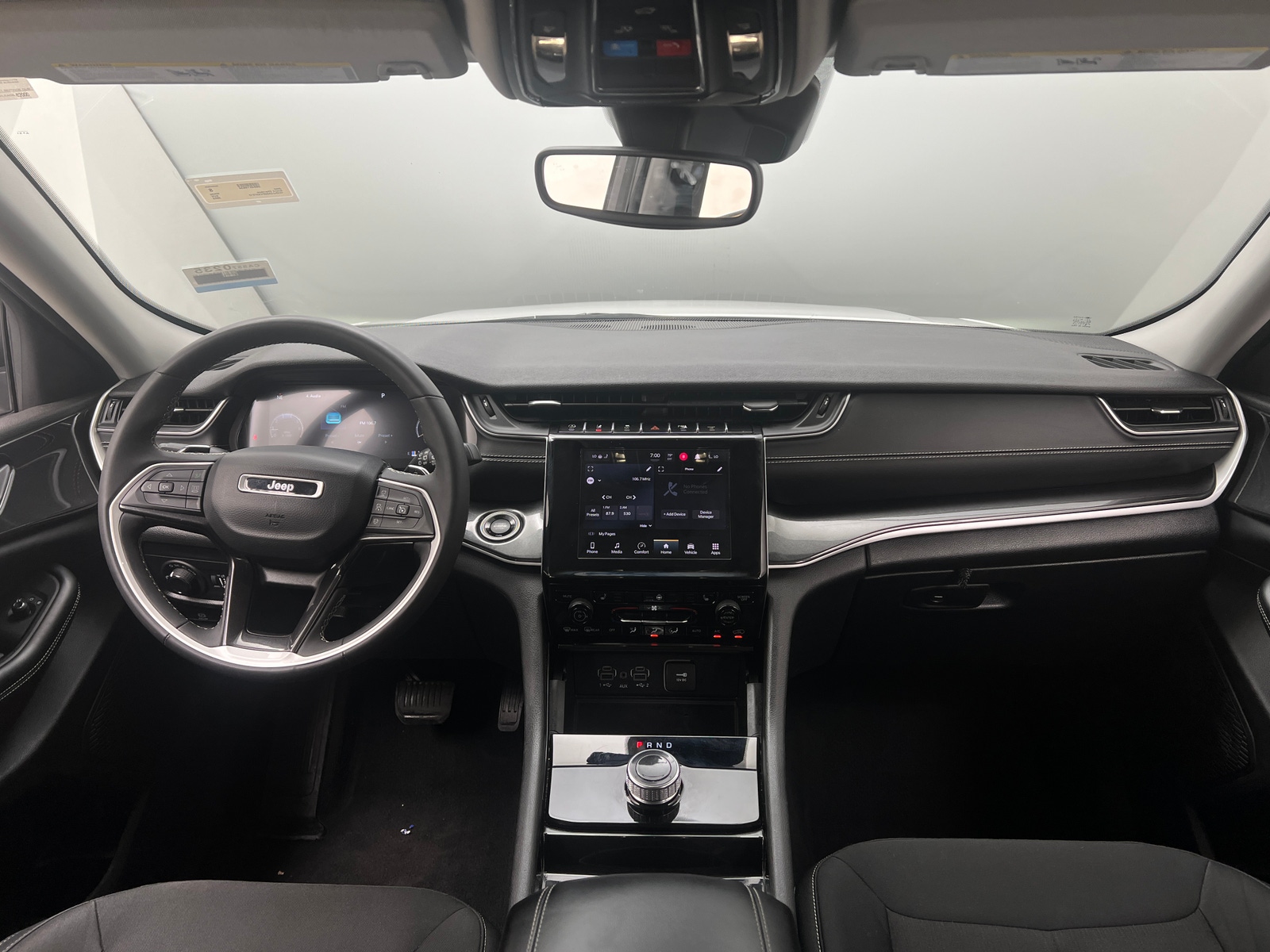 Thumbnail: 2023 Jeep Grand Cherokee - 3
