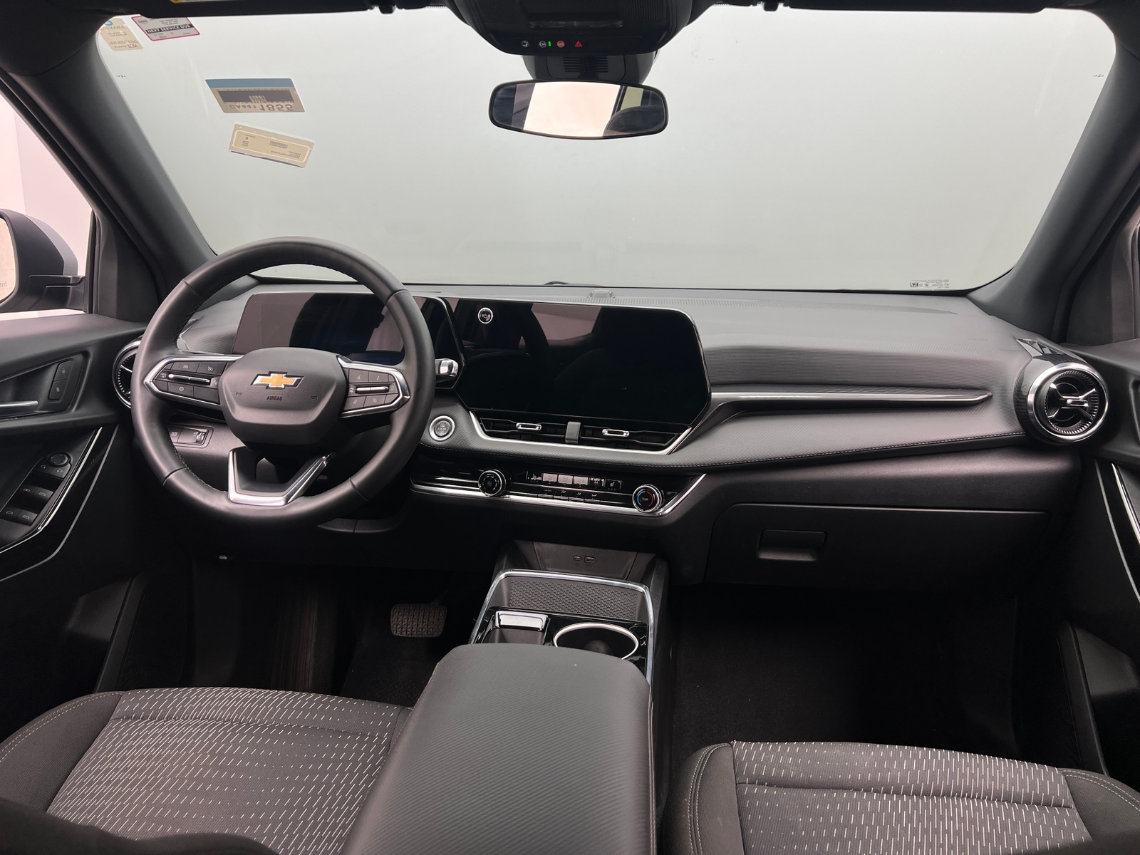 Thumbnail: 2025 Chevrolet Equinox - 3