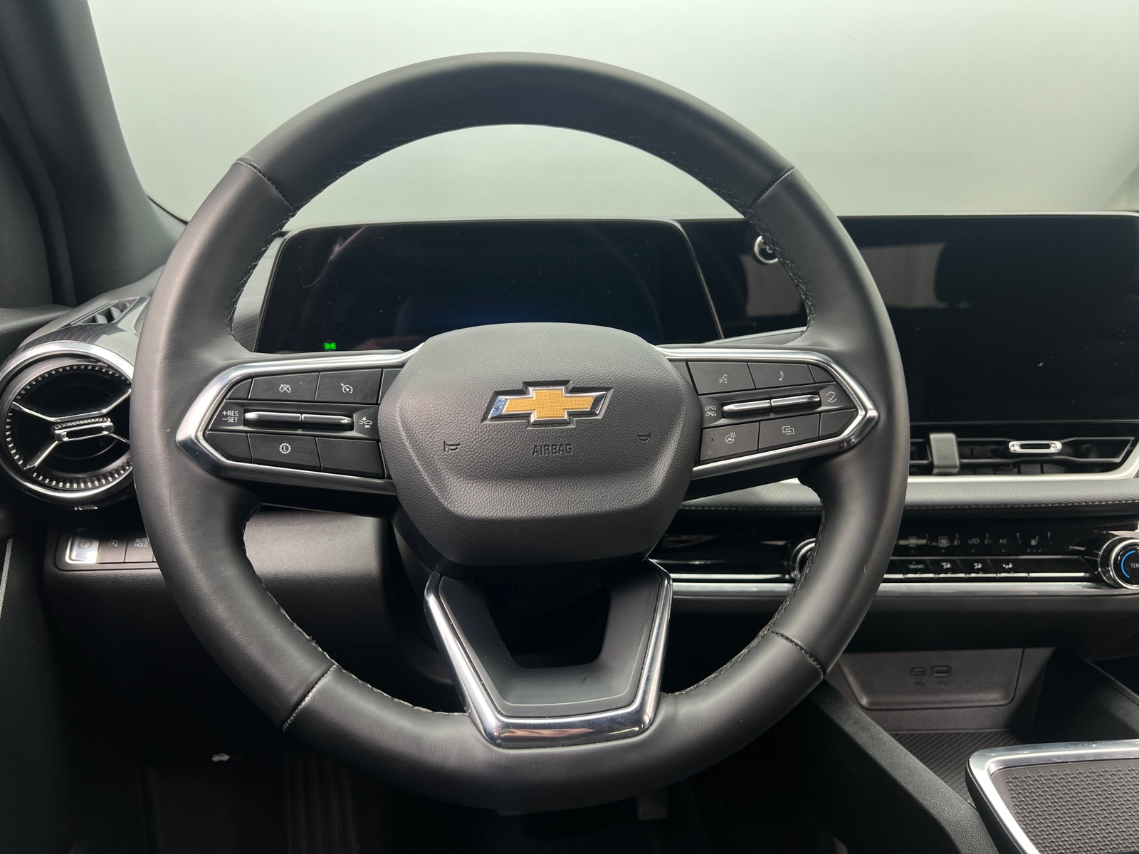 Thumbnail: 2025 Chevrolet Equinox - 5