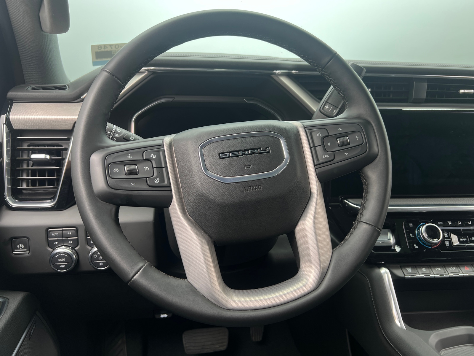 Thumbnail: 2025 GMC Sierra 2500 - 4
