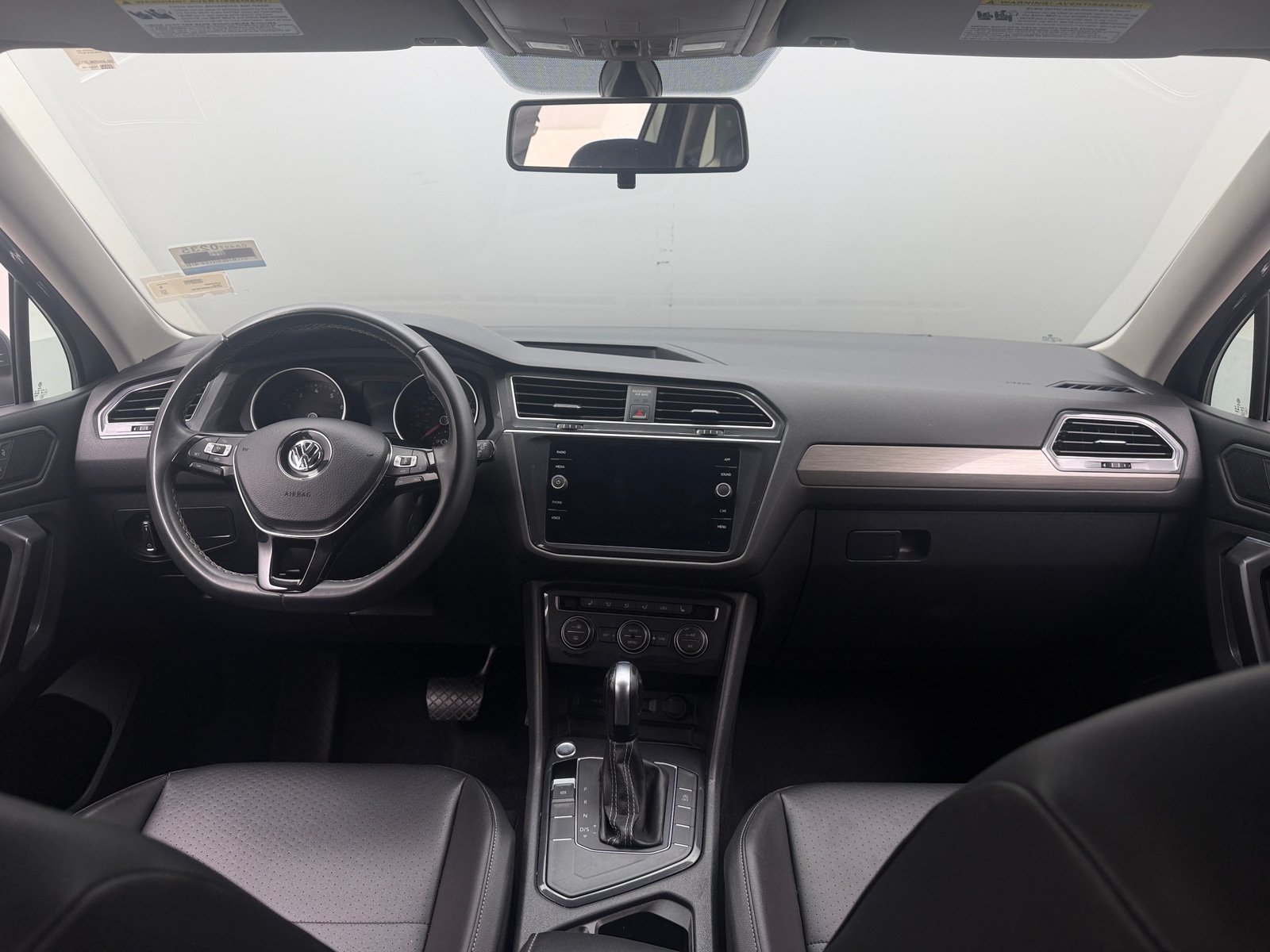 Thumbnail: 2021 Volkswagen Tiguan - 2