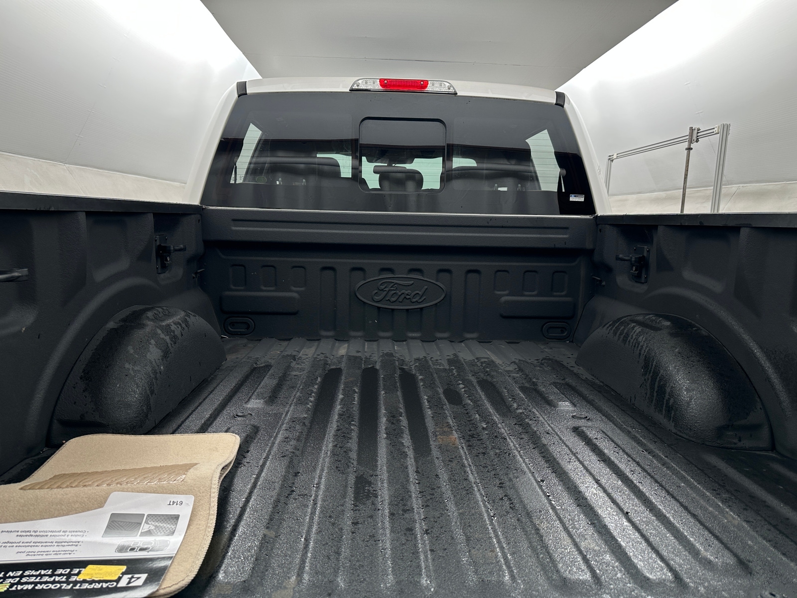 Thumbnail: 2019 Ford Econoline - 6