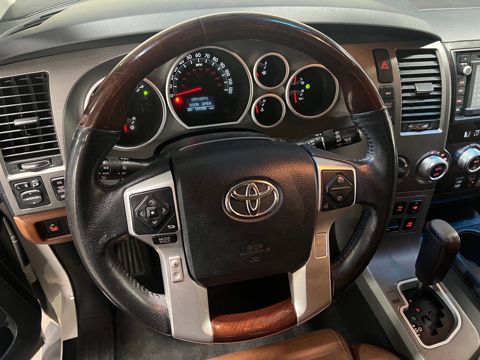 Thumbnail: 2015 Toyota Sequoia - 4