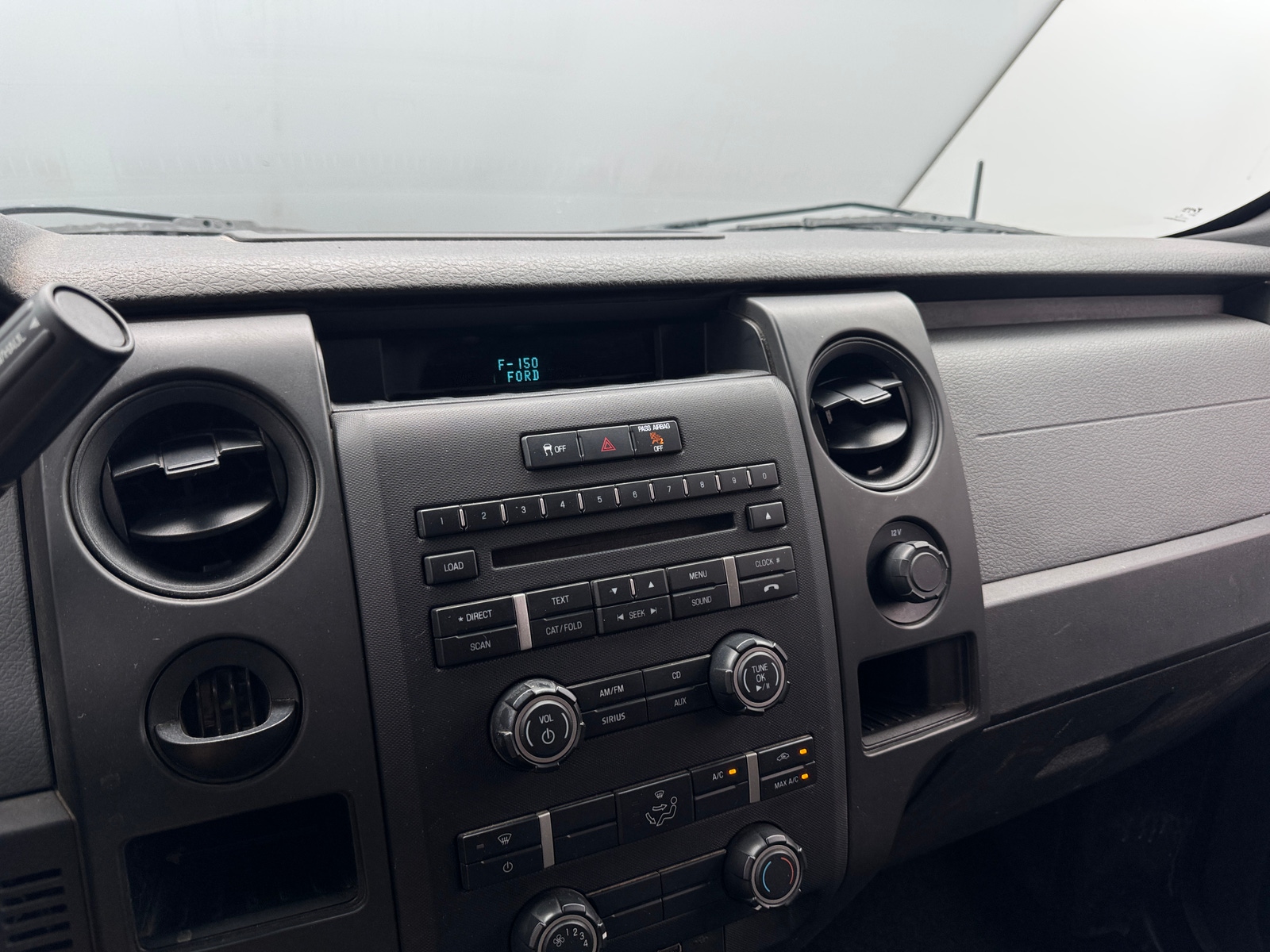 Thumbnail: 2014 Ford Econoline - 4