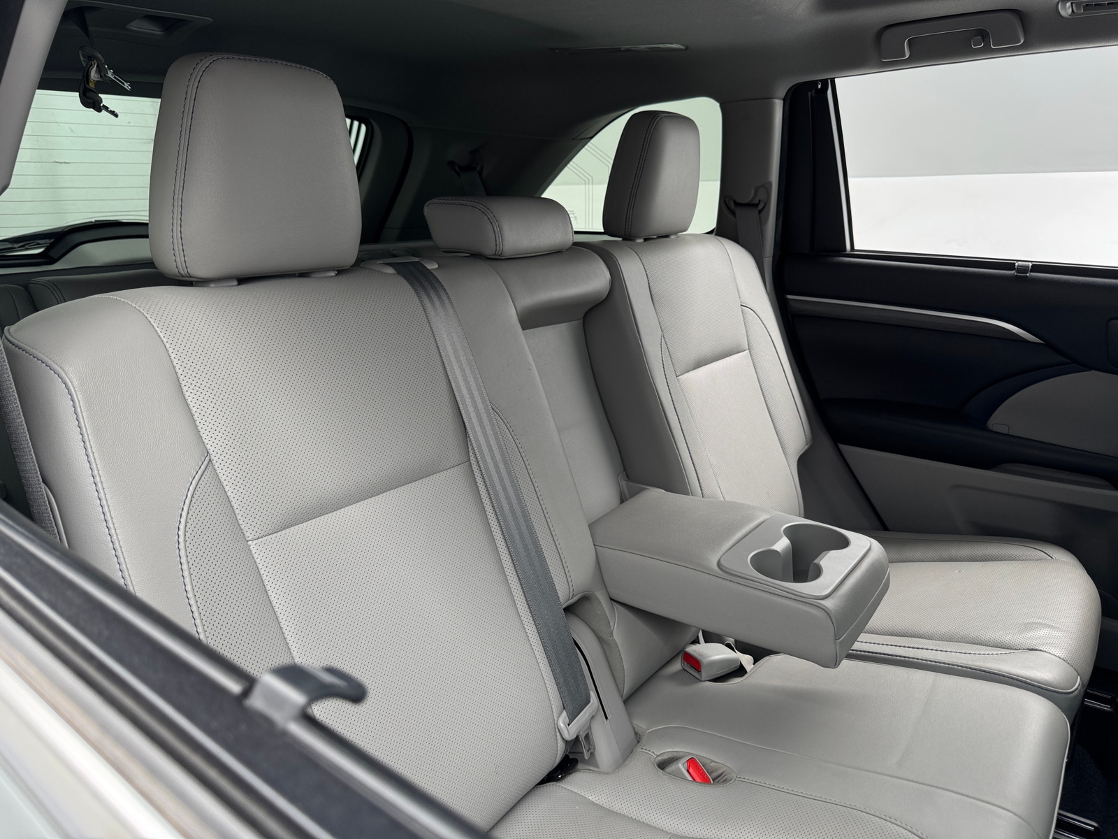 Thumbnail: 2018 Toyota Highlander - 5